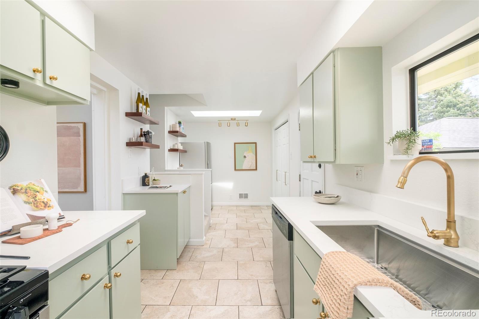 MLS Image #20 for 250 s ogden street,denver, Colorado