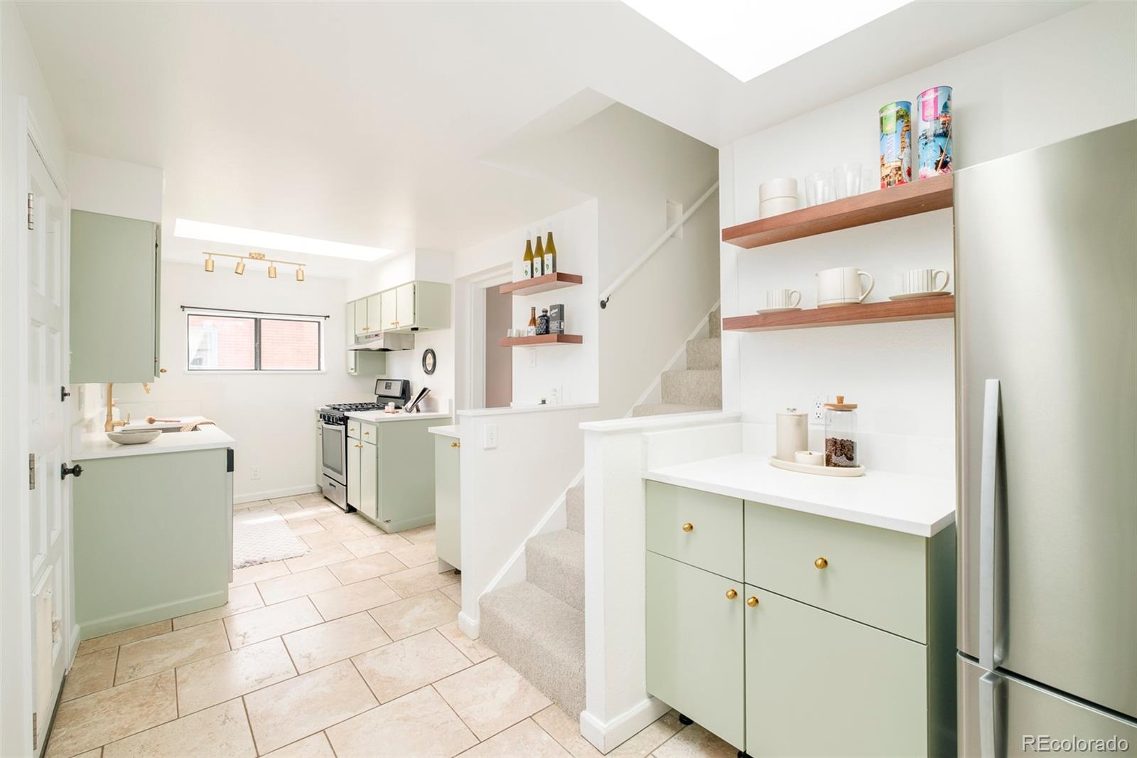 MLS Image #23 for 250 s ogden street,denver, Colorado