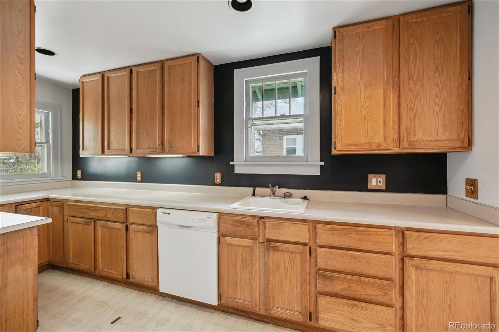 MLS Image #8 for 1540 s sherman street,denver, Colorado