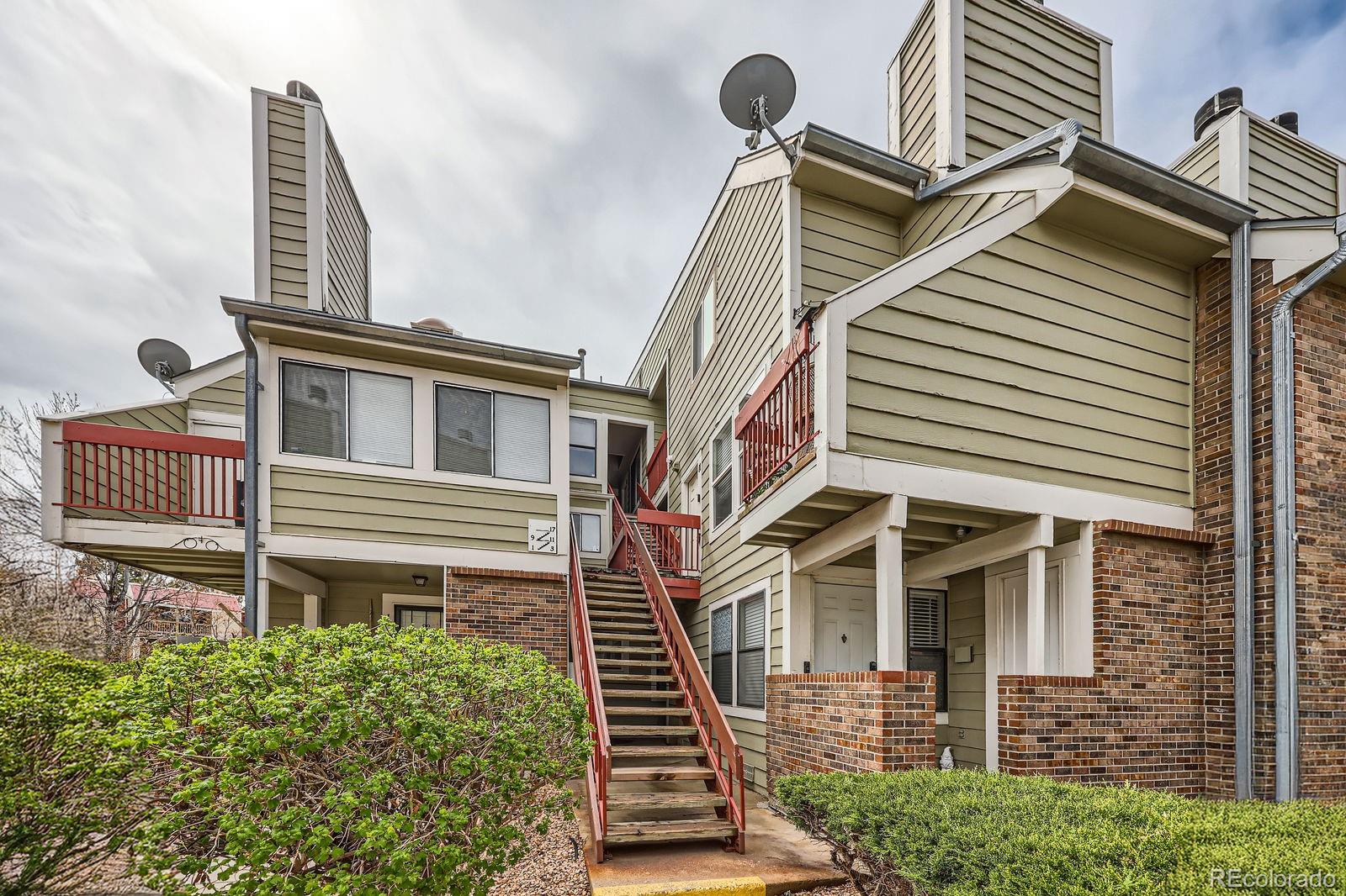 MLS Image #0 for 932 s dearborn street 17,aurora, Colorado