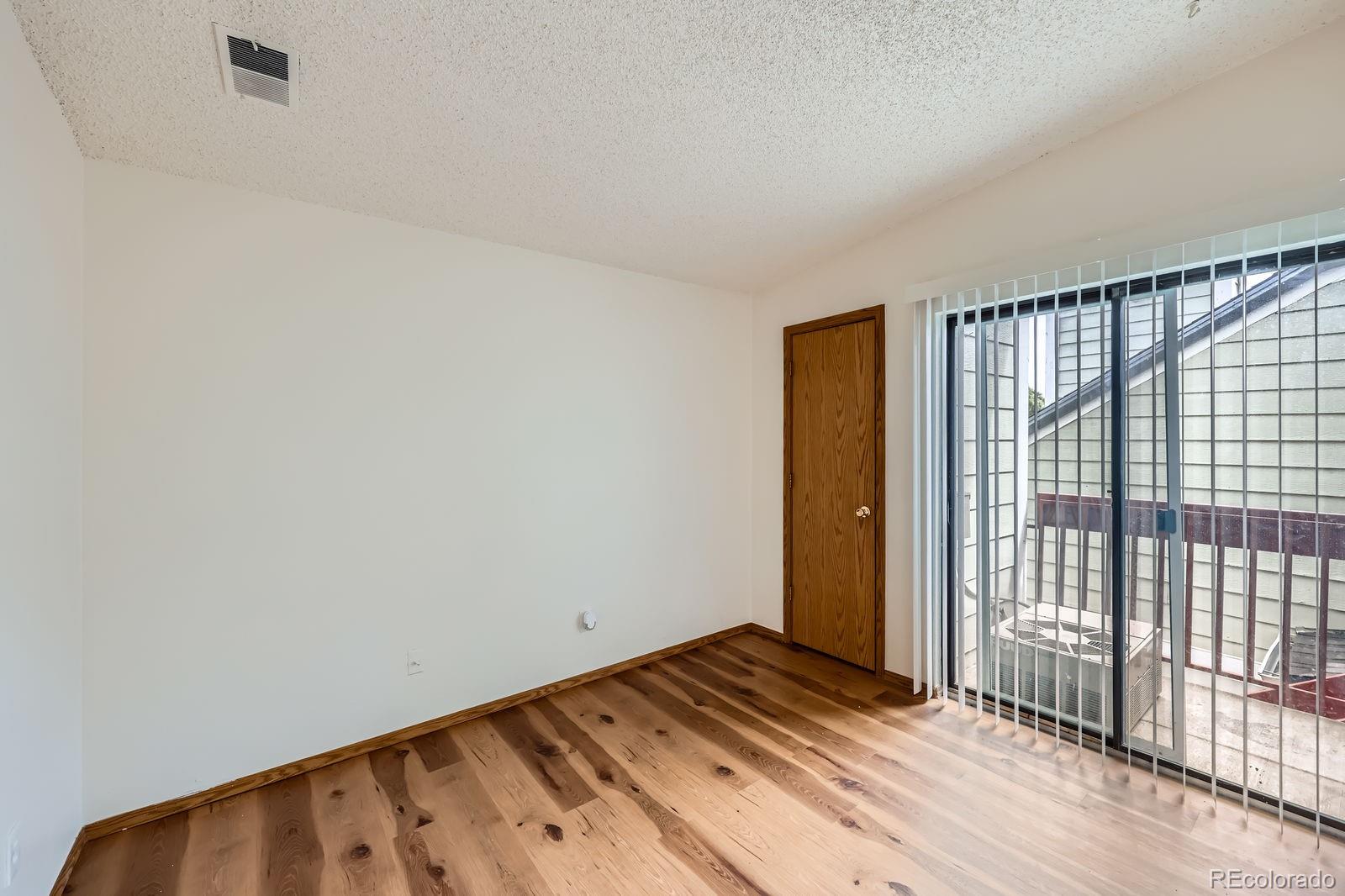 MLS Image #7 for 932 s dearborn street 17,aurora, Colorado