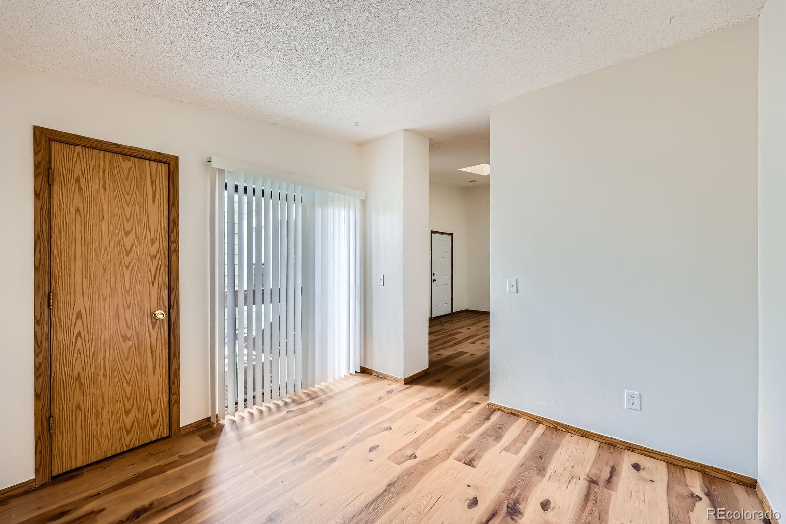 MLS Image #8 for 932 s dearborn street 17,aurora, Colorado