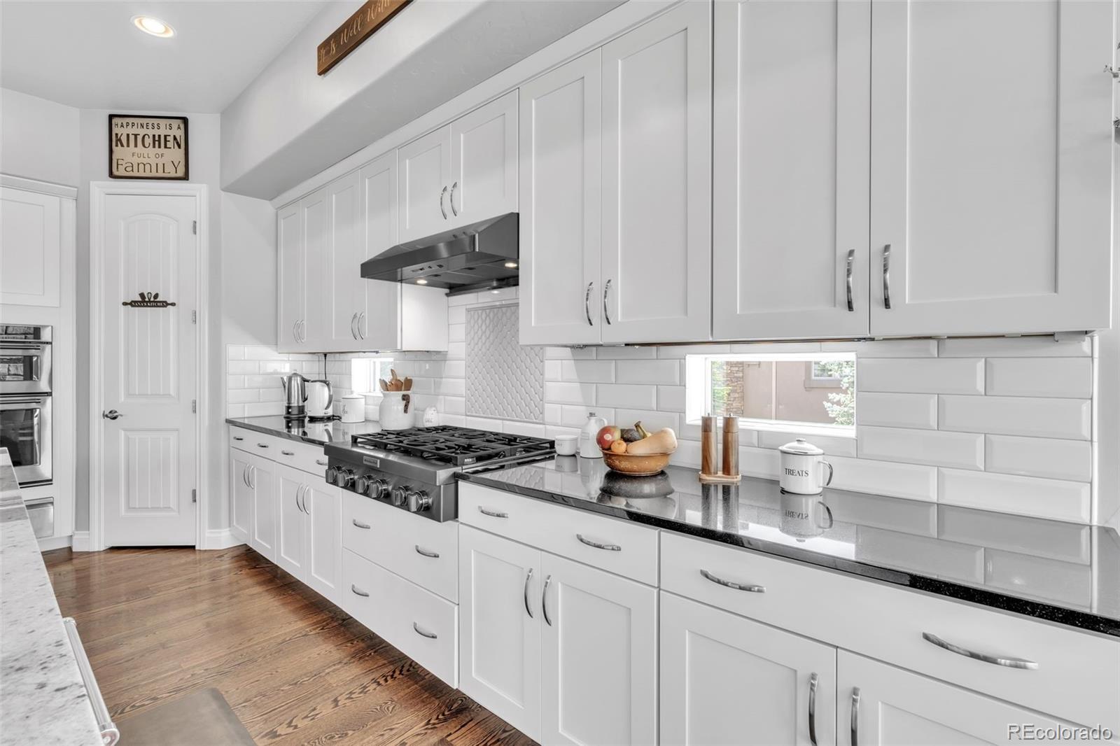 MLS Image #8 for 2212  red edge heights,colorado springs, Colorado