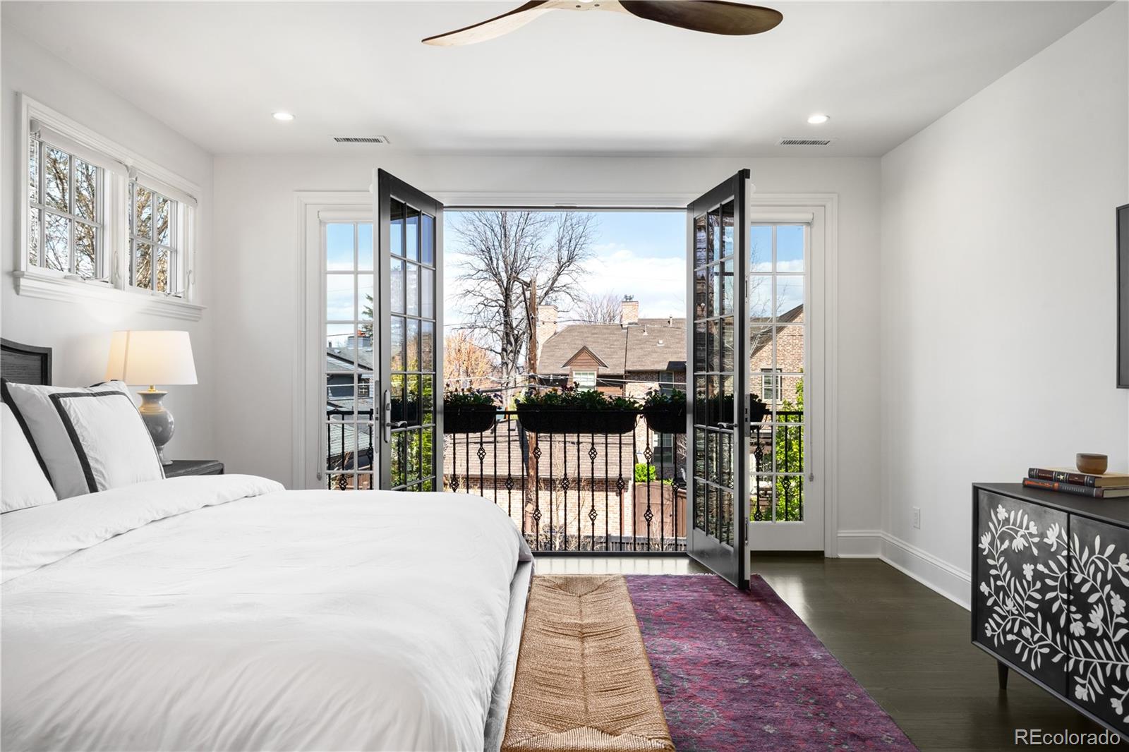 MLS Image #21 for 815 s cove way,denver, Colorado