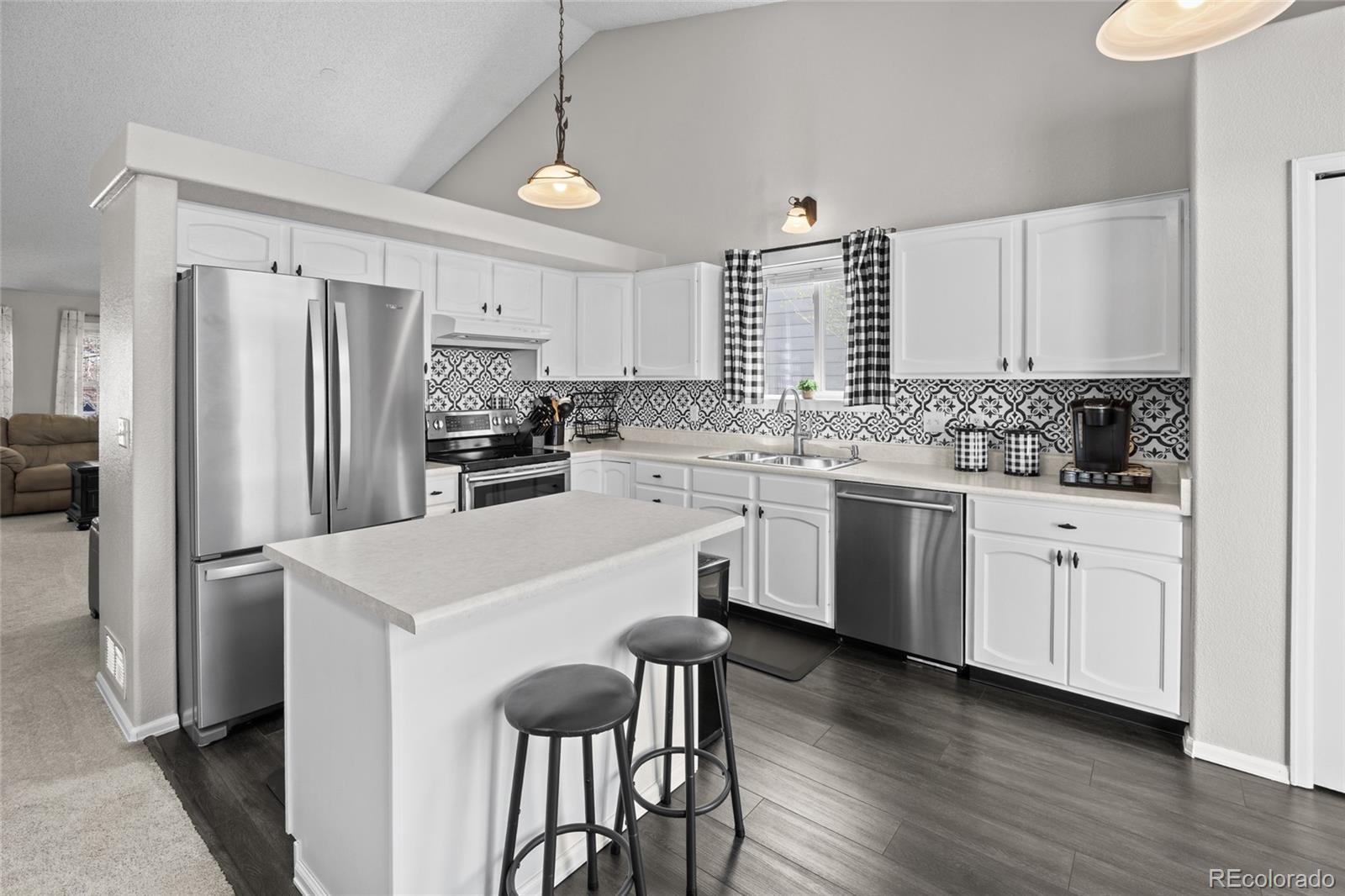 MLS Image #6 for 5133 s liverpool way,centennial, Colorado