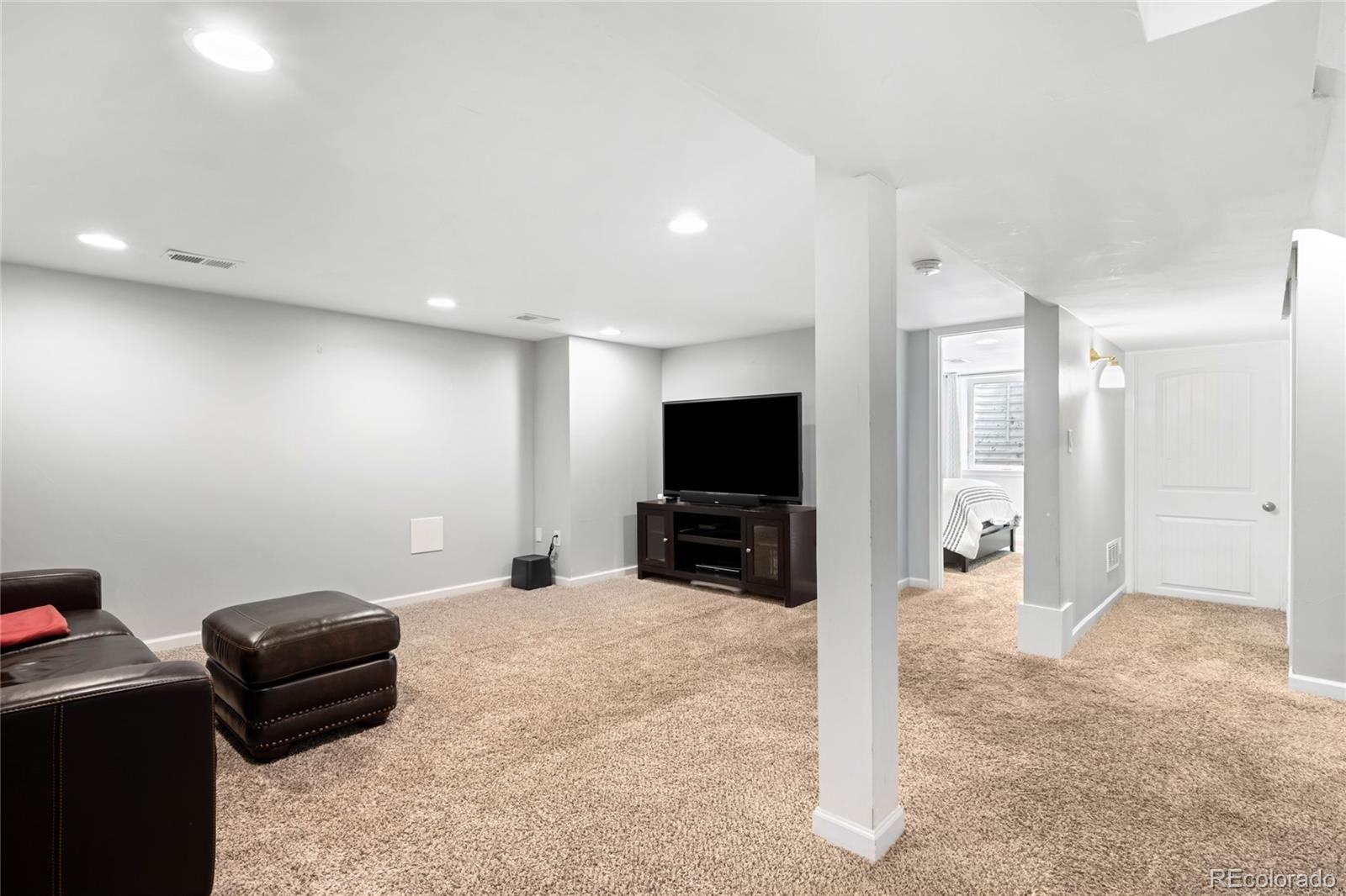 MLS Image #32 for 2855 s williams street,denver, Colorado