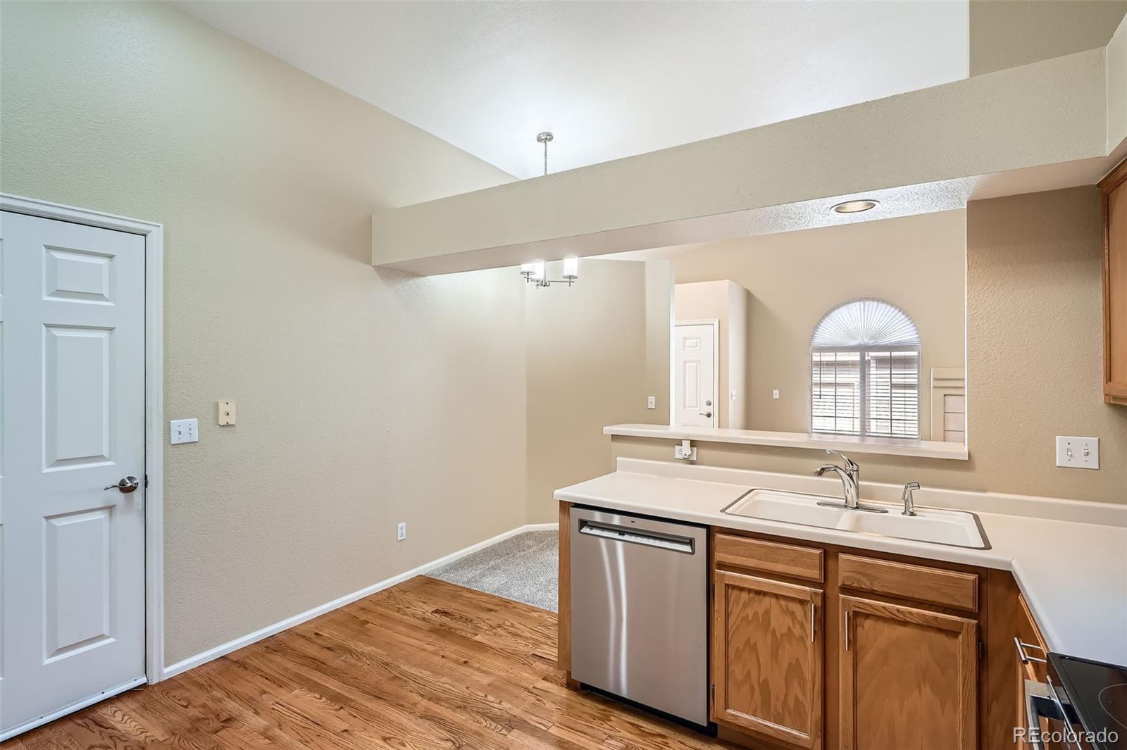 MLS Image #10 for 10507 w maplewood drive,littleton, Colorado