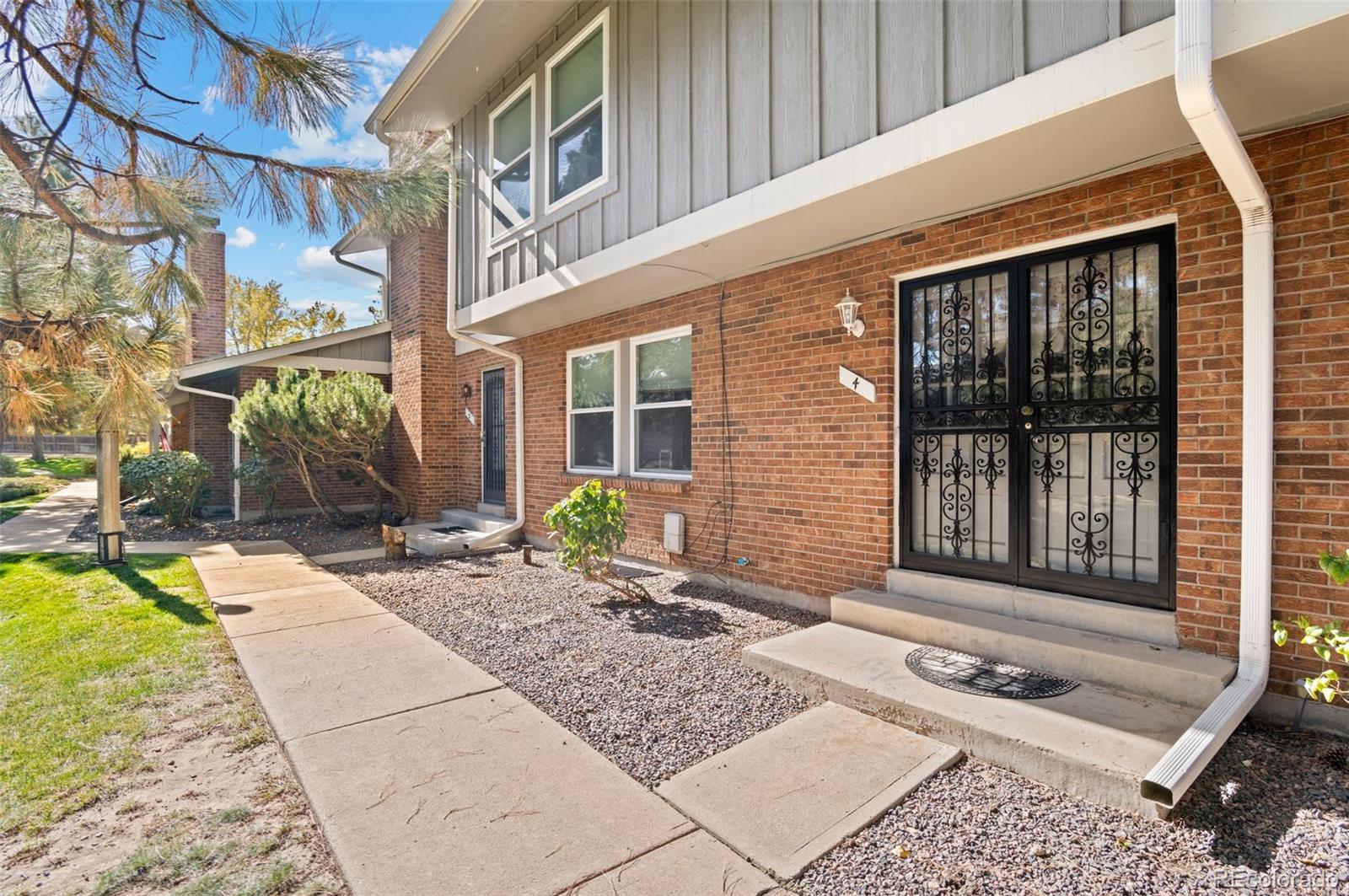MLS Image #3 for 10144 e jewell avenue,aurora, Colorado