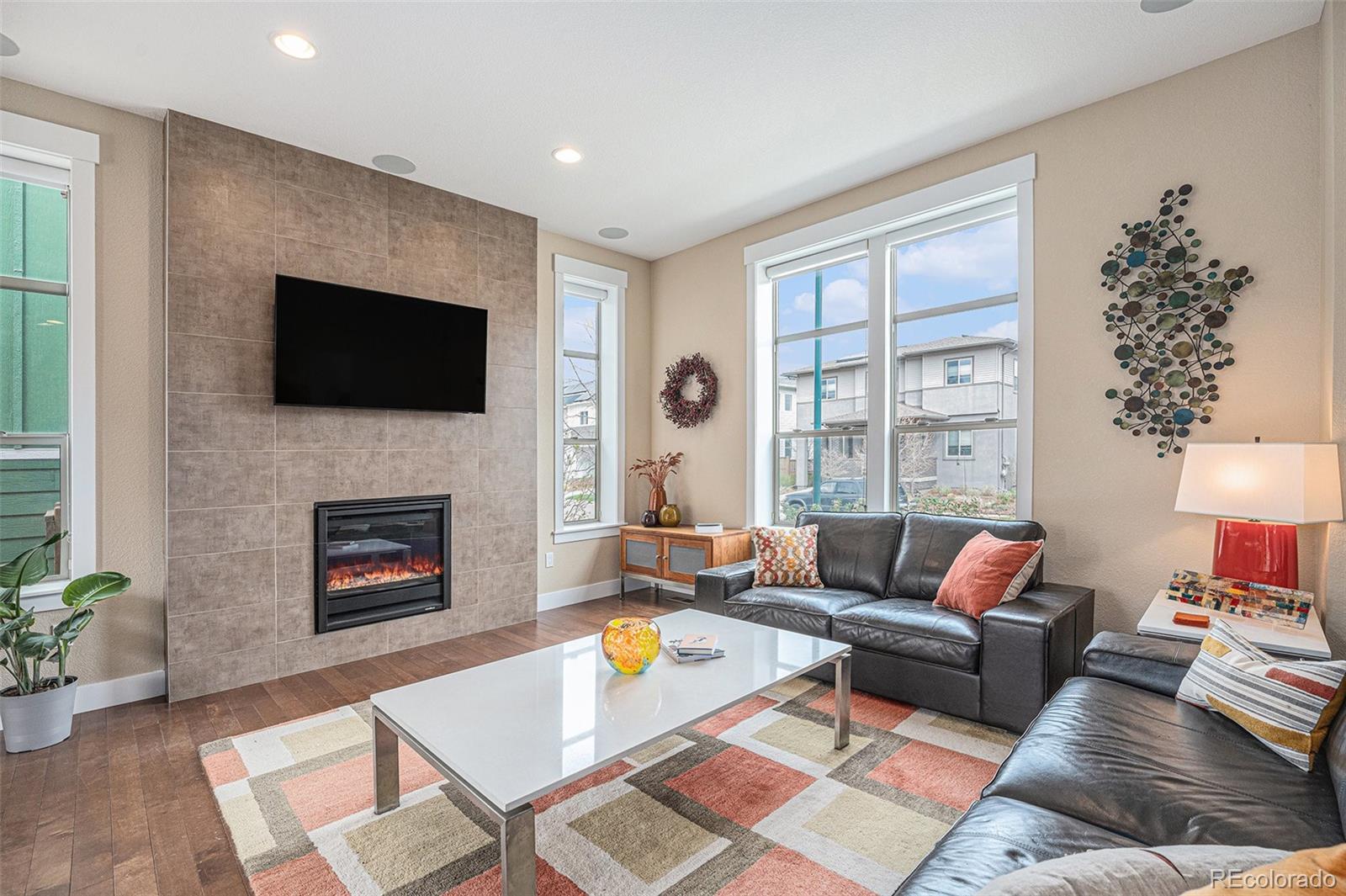 MLS Image #5 for 8460 e 54th drive,denver, Colorado
