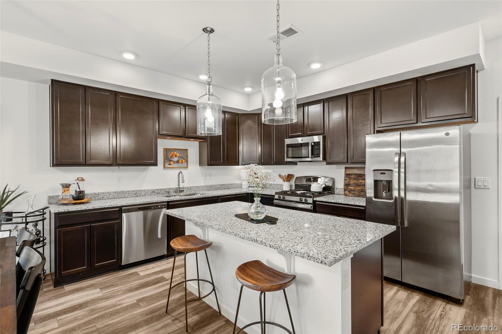 MLS Image #10 for 871 e 98th avenue,thornton, Colorado