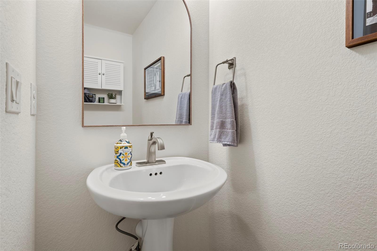 MLS Image #12 for 871 e 98th avenue,thornton, Colorado