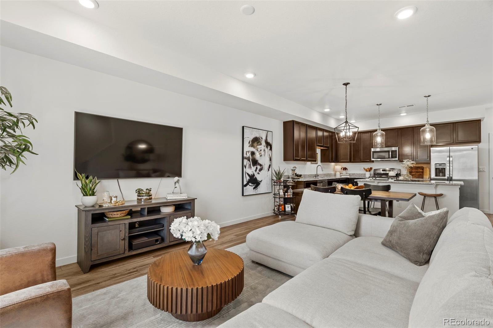 MLS Image #3 for 871 e 98th avenue,thornton, Colorado