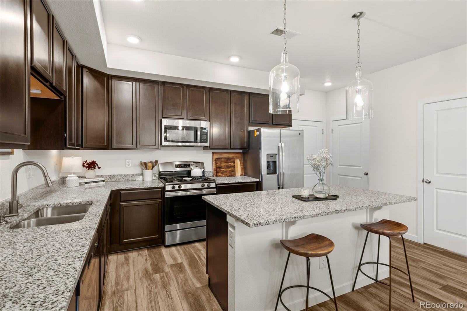 MLS Image #9 for 871 e 98th avenue,thornton, Colorado