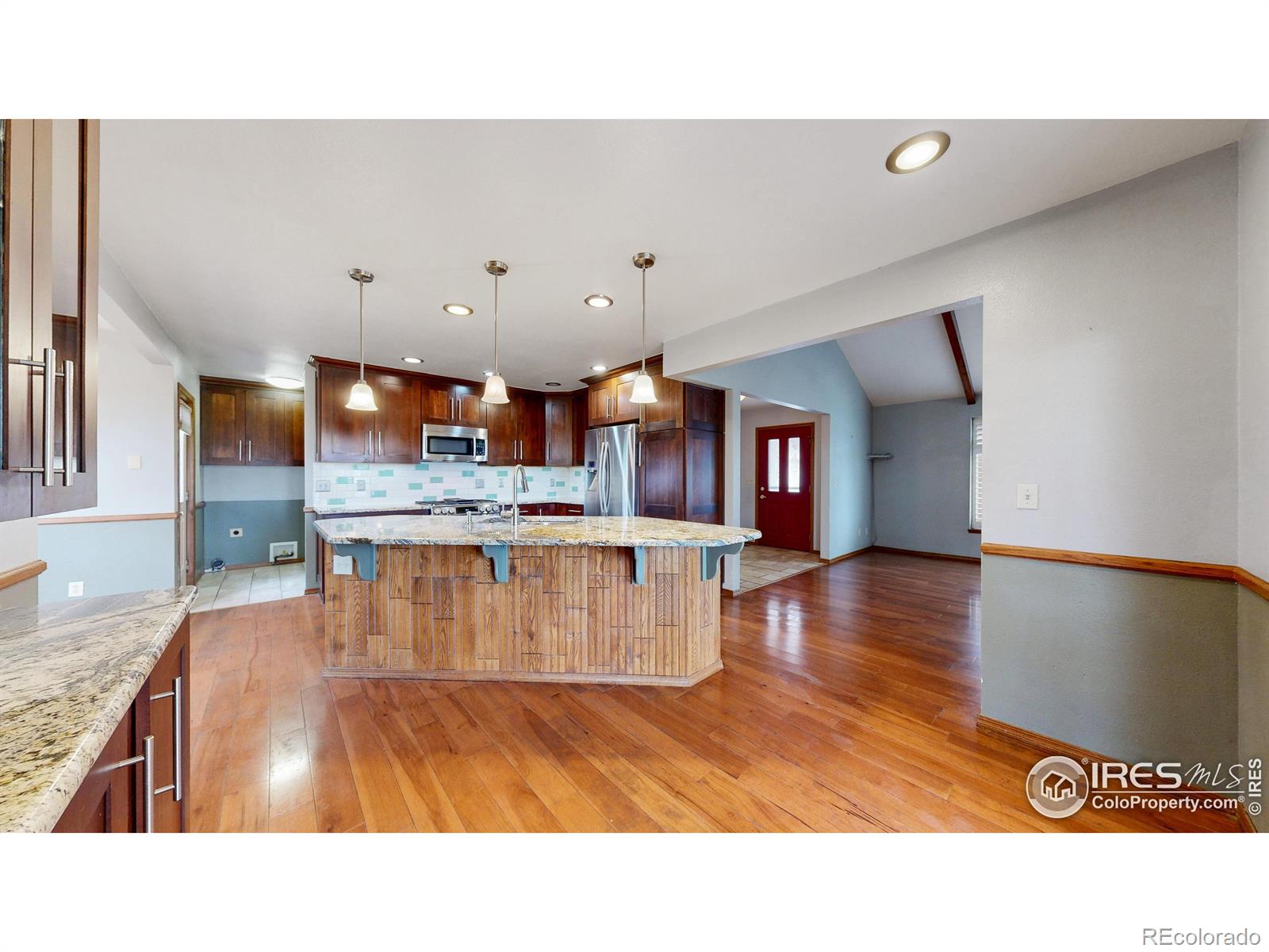 MLS Image #4 for 600  ramona court,berthoud, Colorado