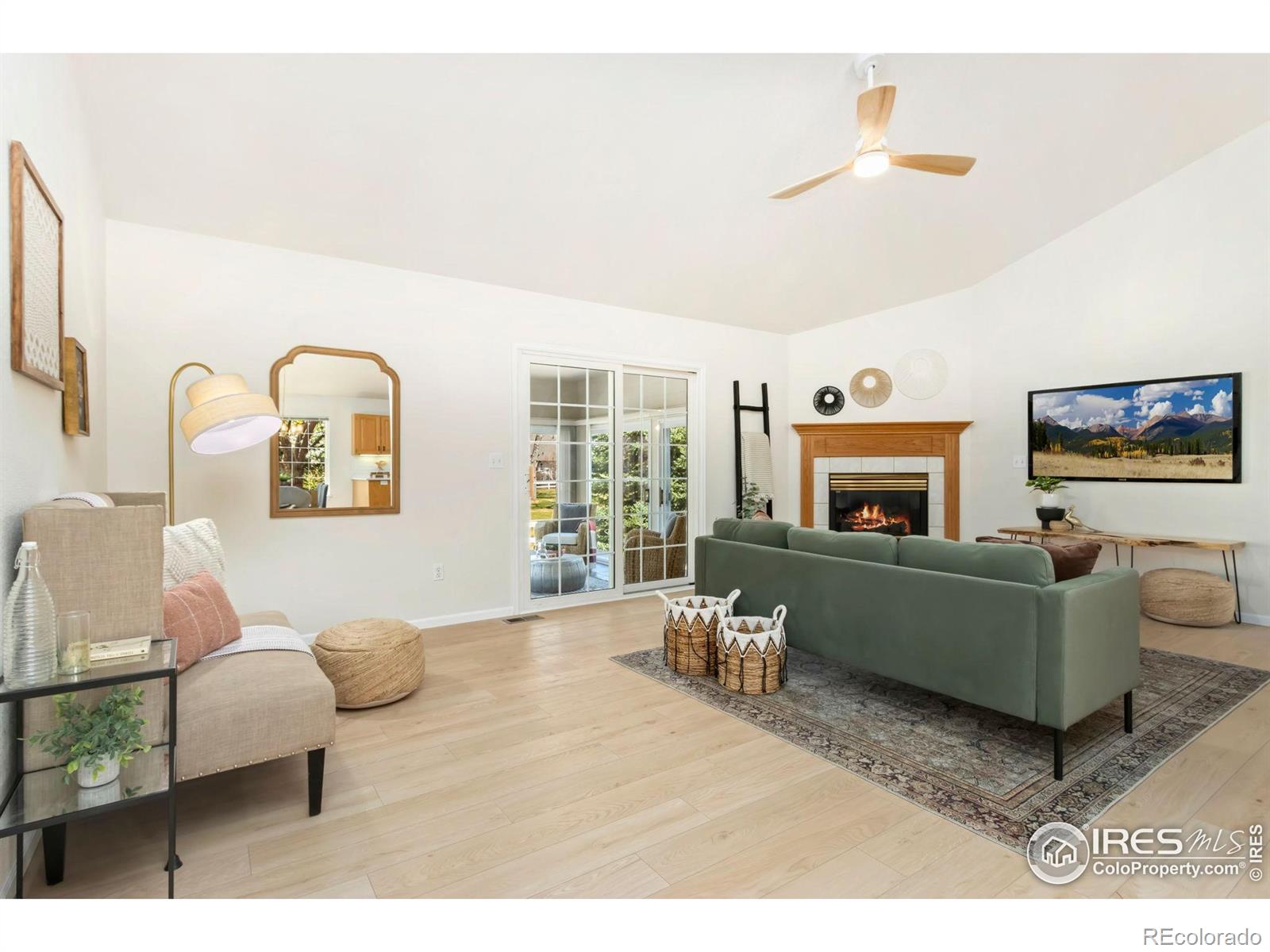 MLS Image #3 for 372  tacanecy drive,loveland, Colorado