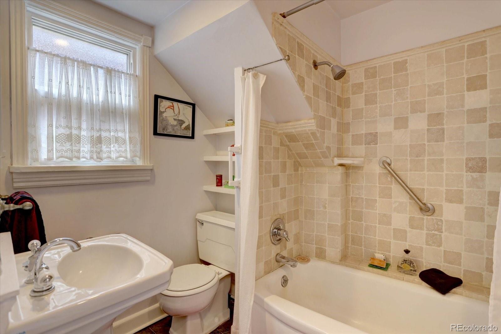 MLS Image #19 for 440 n pearl street,denver, Colorado