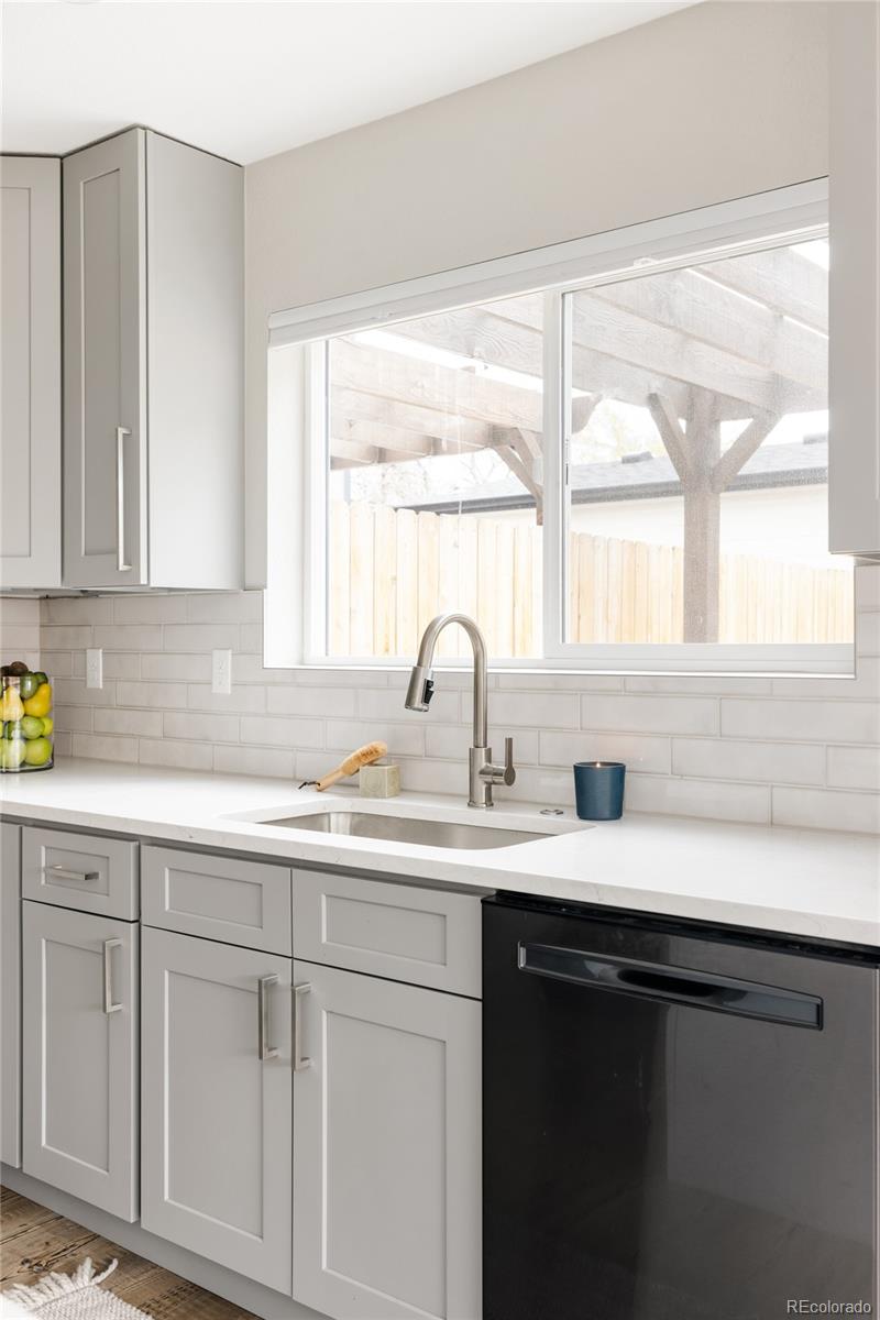 MLS Image #13 for 2134 s galapago ,denver, Colorado