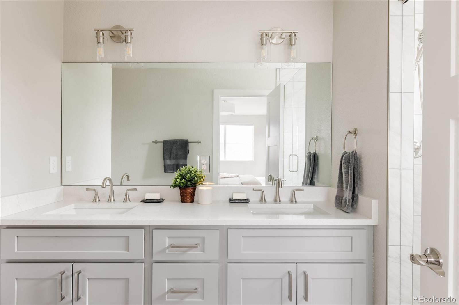 MLS Image #26 for 2134 s galapago ,denver, Colorado