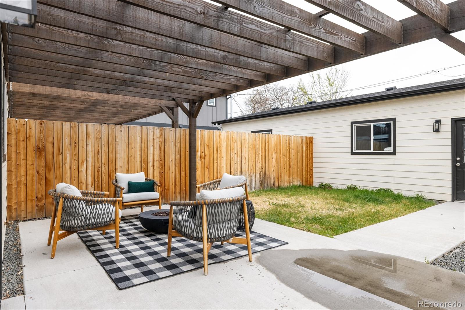 MLS Image #37 for 2134 s galapago ,denver, Colorado