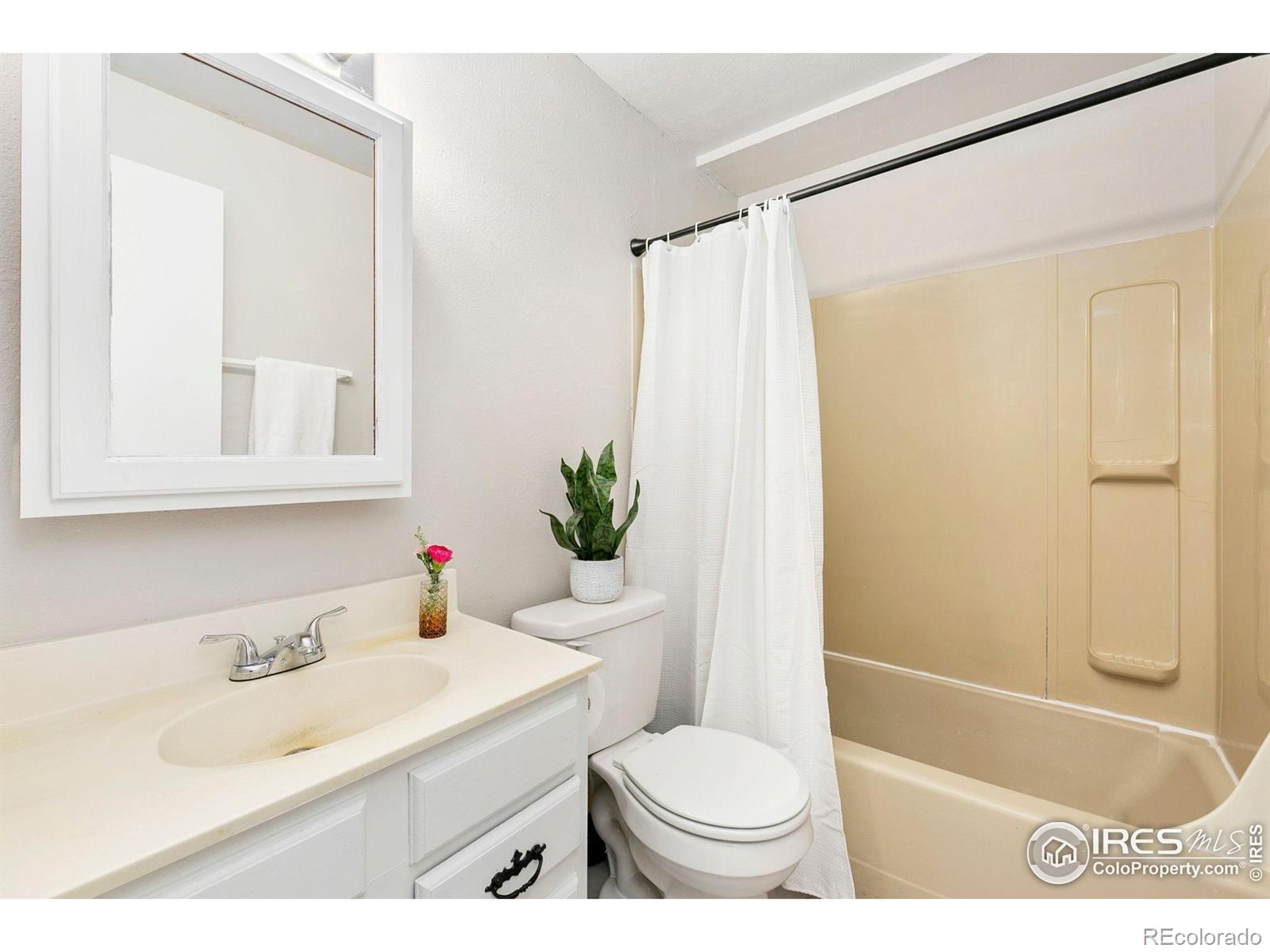 MLS Image #16 for 4404  flattop court,fort collins, Colorado