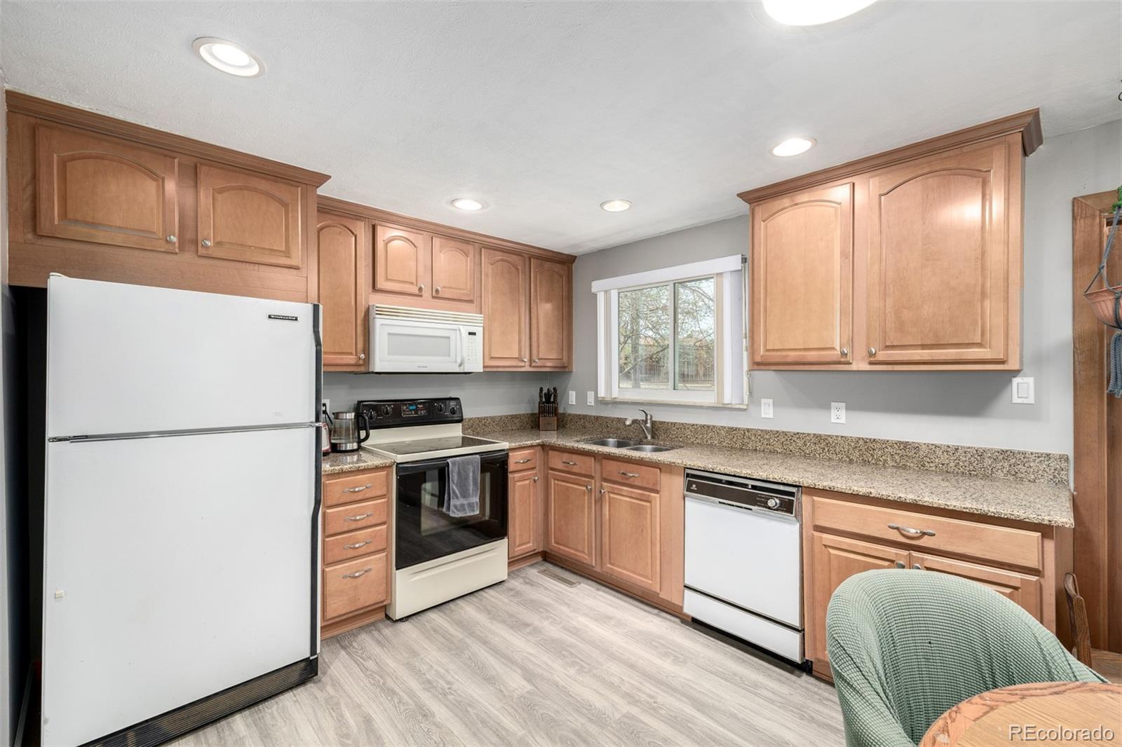 MLS Image #5 for 356  aquarius court,littleton, Colorado