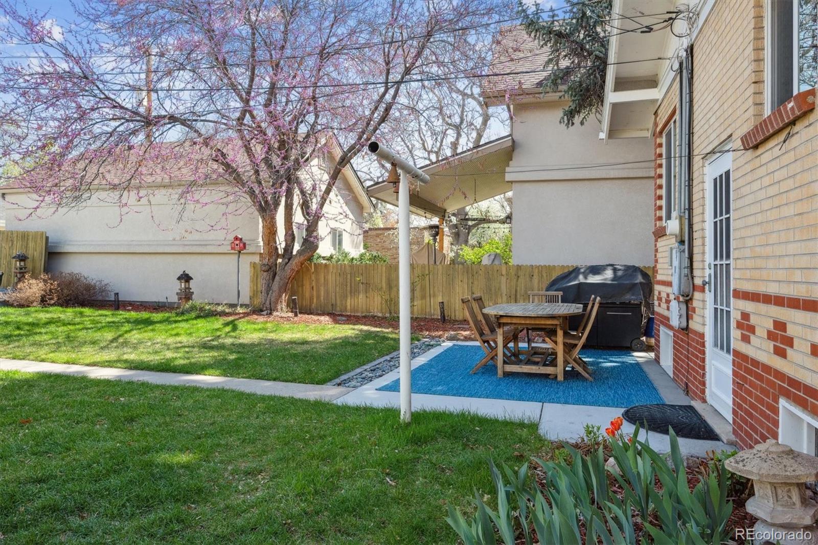 MLS Image #26 for 1958 s pearl street,denver, Colorado