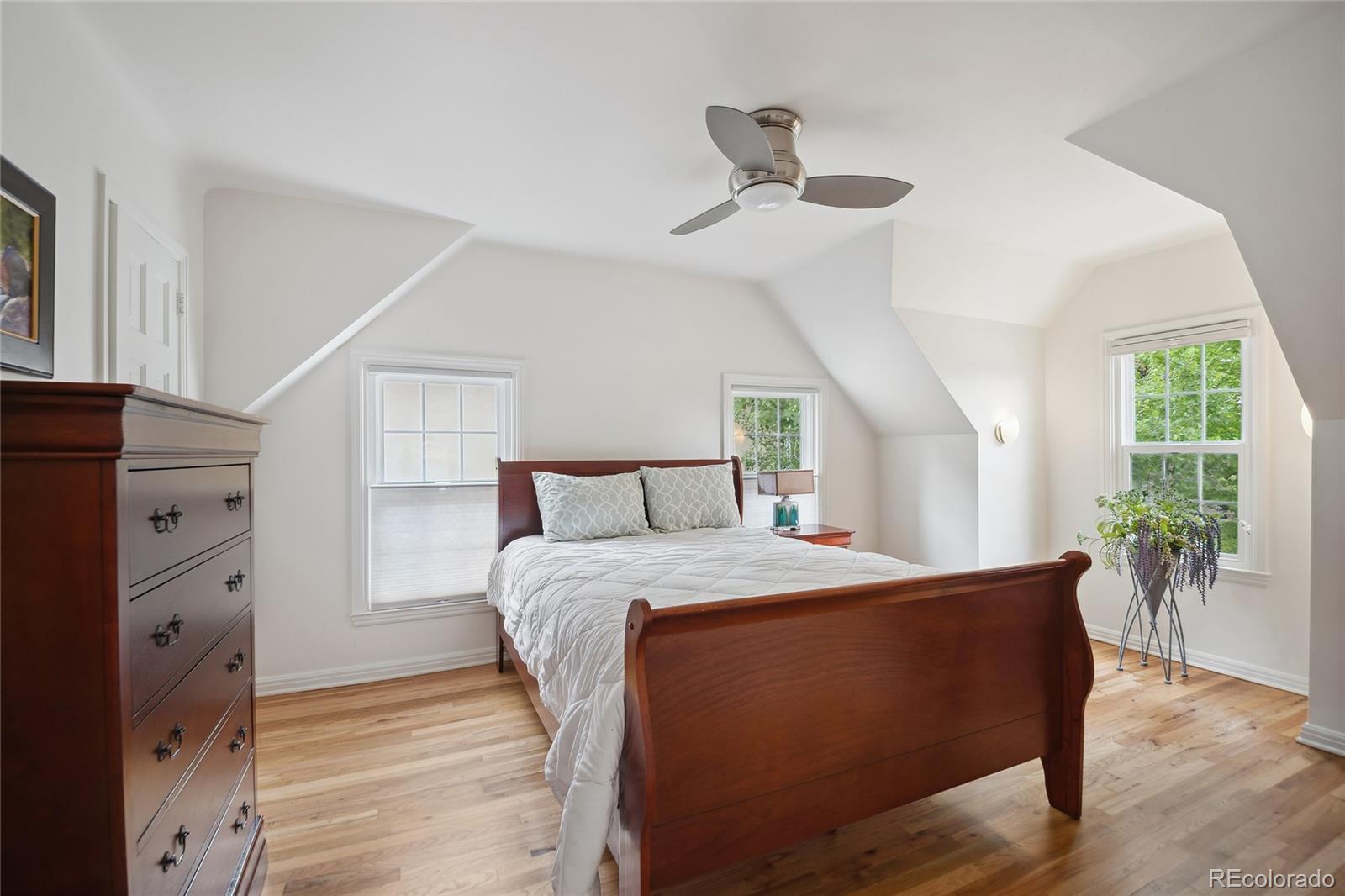 MLS Image #17 for 1016 s cook street,denver, Colorado