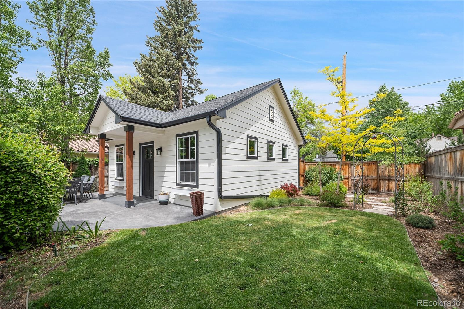 MLS Image #2 for 1016 s cook street,denver, Colorado