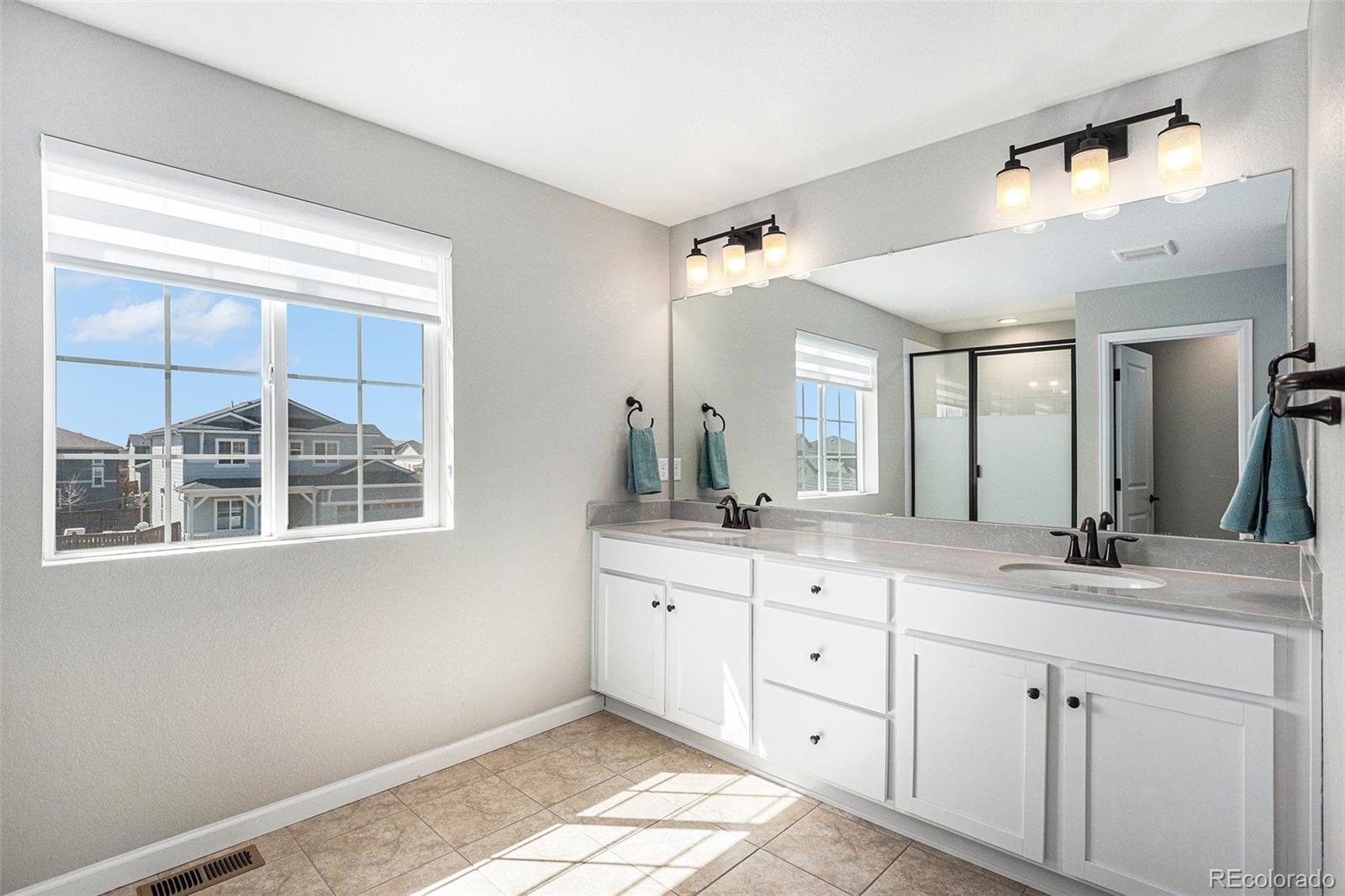 MLS Image #11 for 6811 e 119th avenue,thornton, Colorado