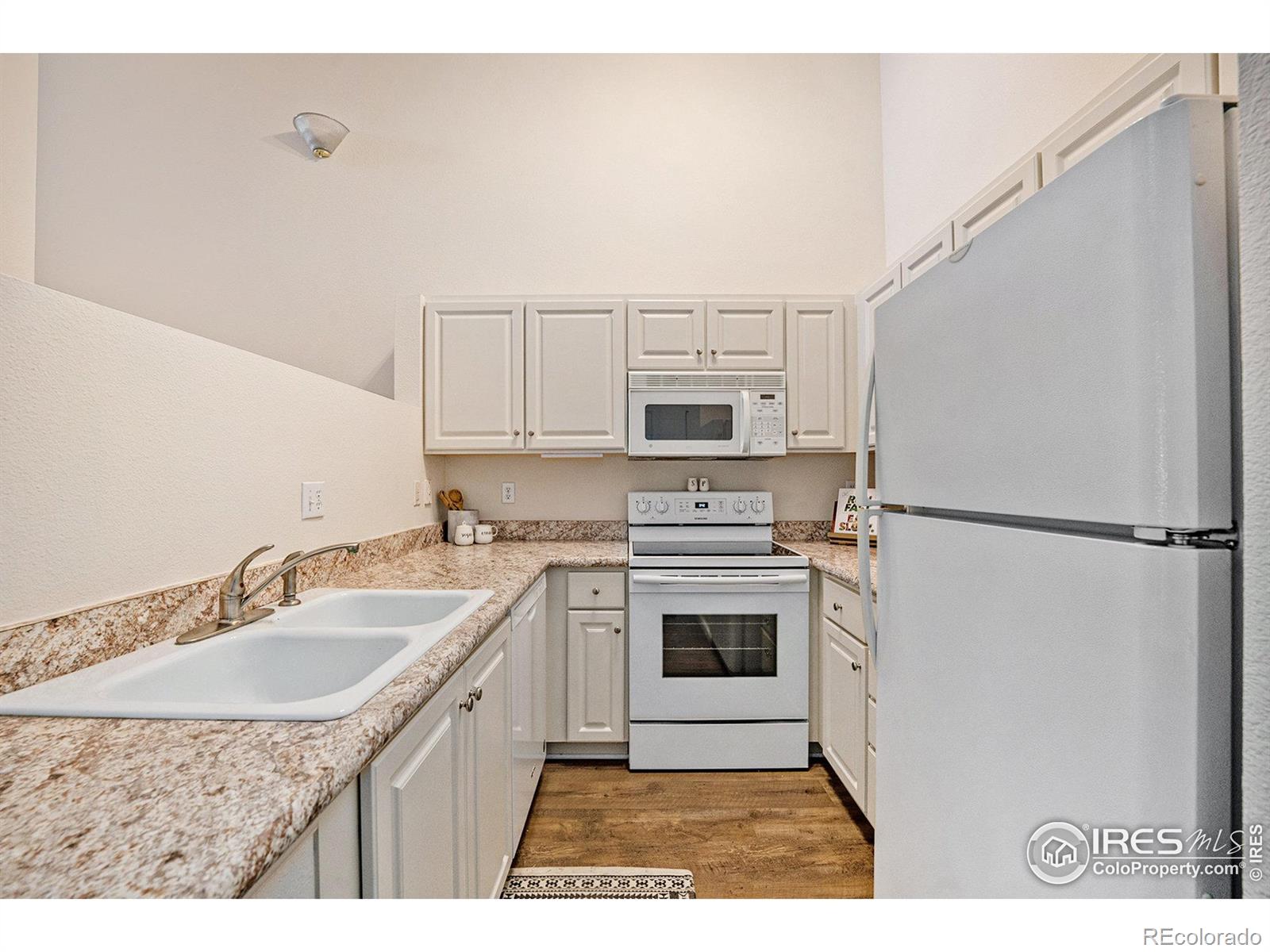 MLS Image #8 for 3235 s walden court e,aurora, Colorado