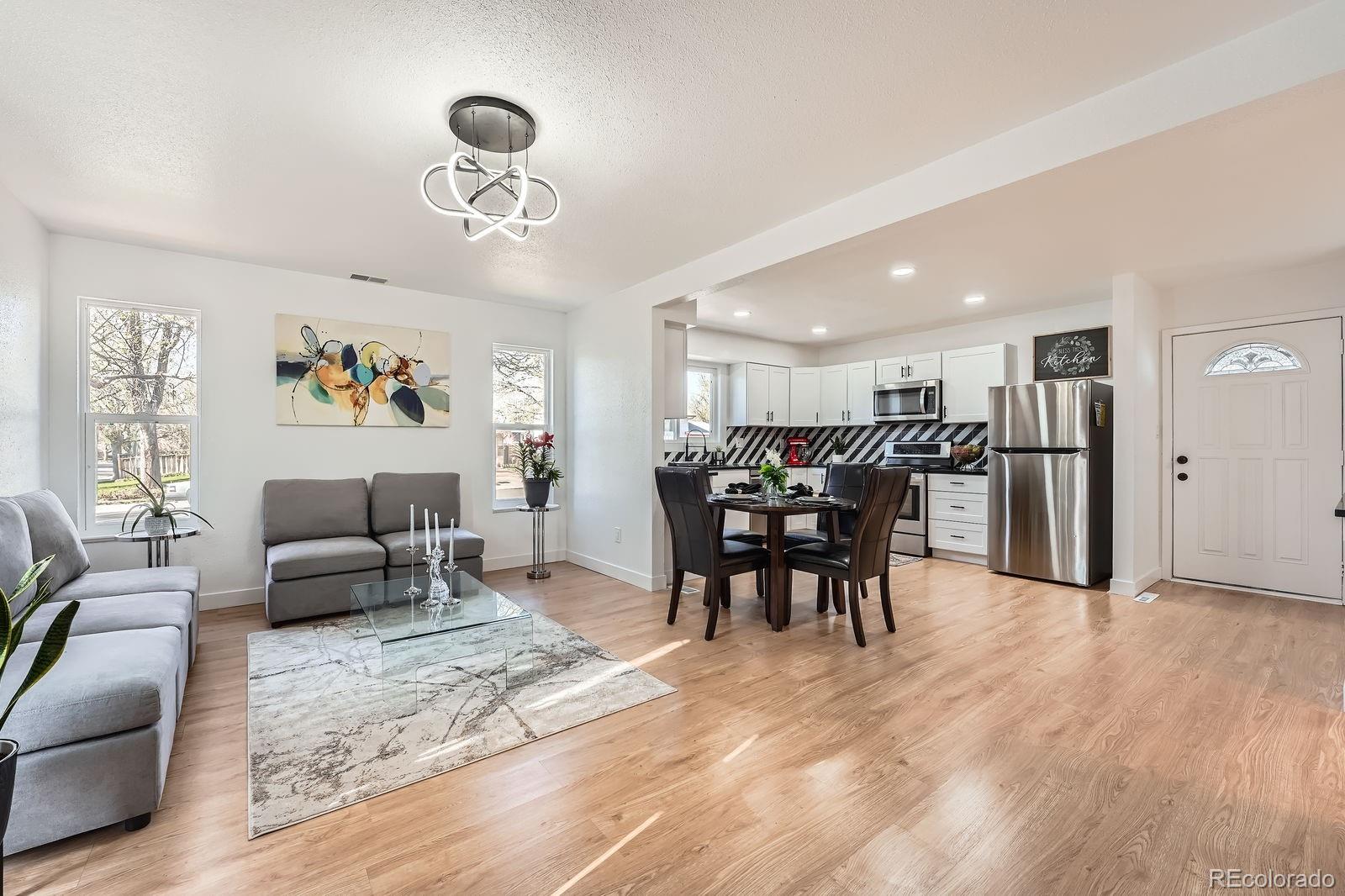 MLS Image #3 for 1120  norfolk street,aurora, Colorado