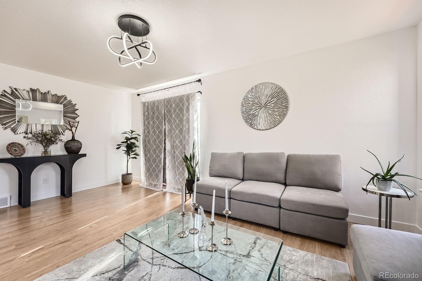 MLS Image #5 for 1120  norfolk street,aurora, Colorado