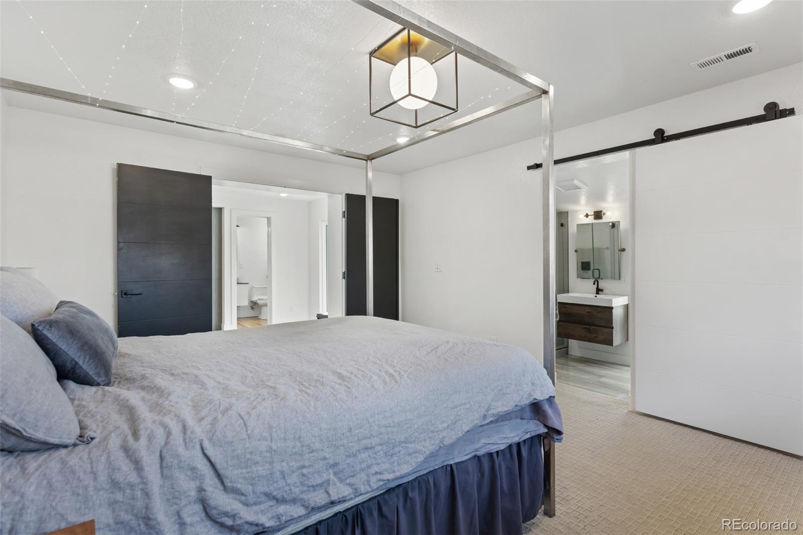 MLS Image #15 for 1345 s ivy way,denver, Colorado