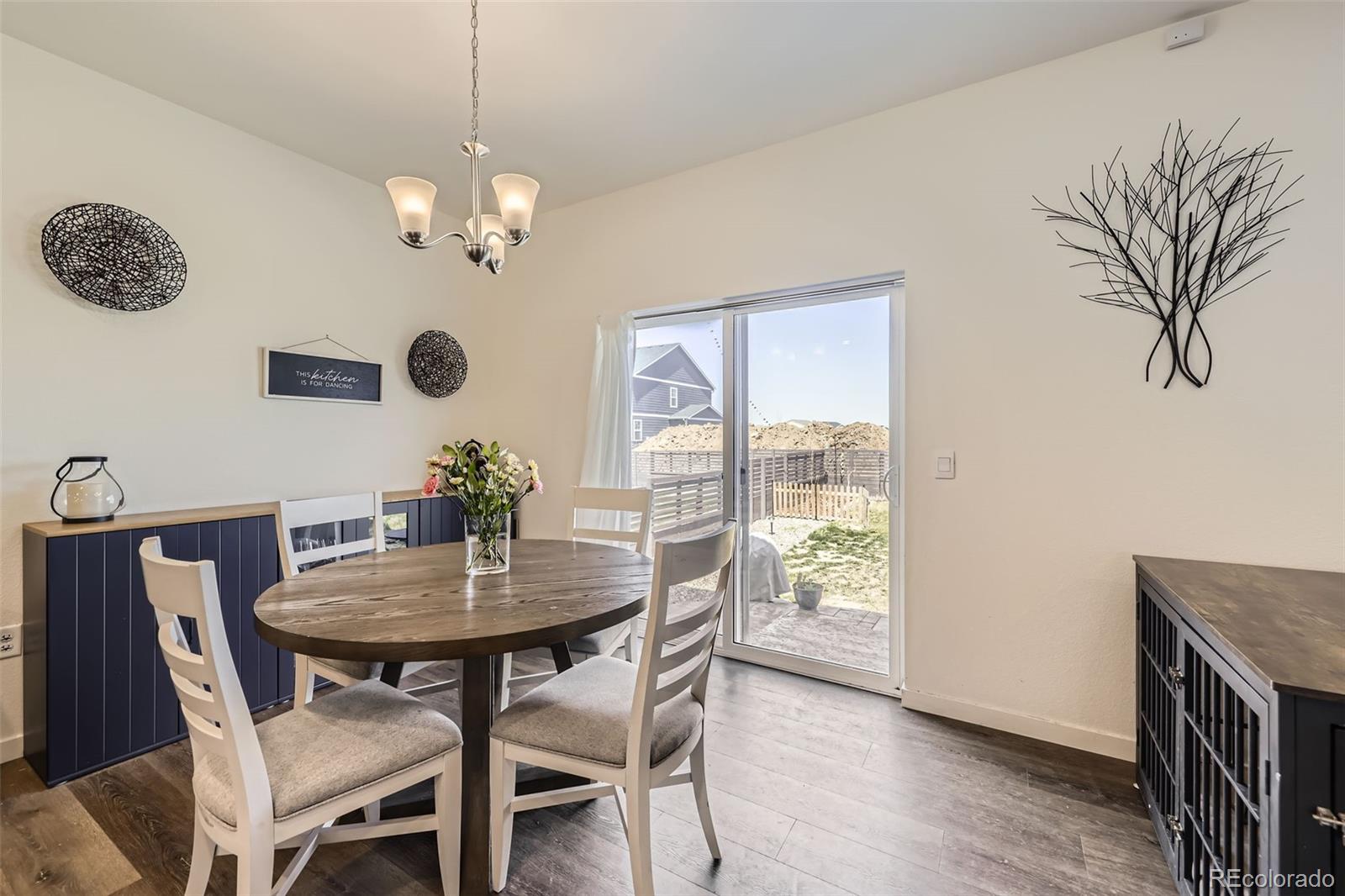 MLS Image #11 for 27425 e byers place,aurora, Colorado