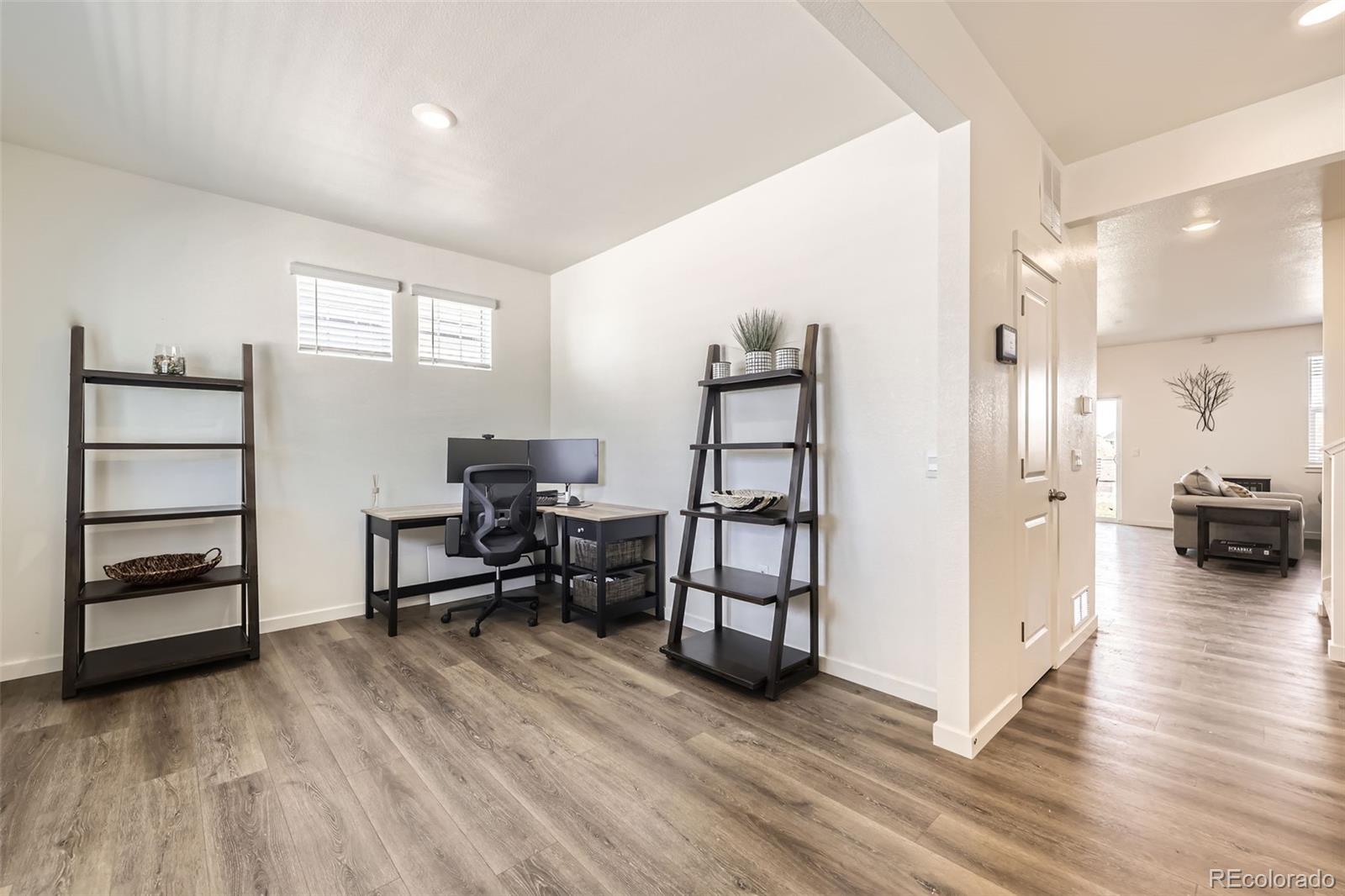 MLS Image #12 for 27425 e byers place,aurora, Colorado