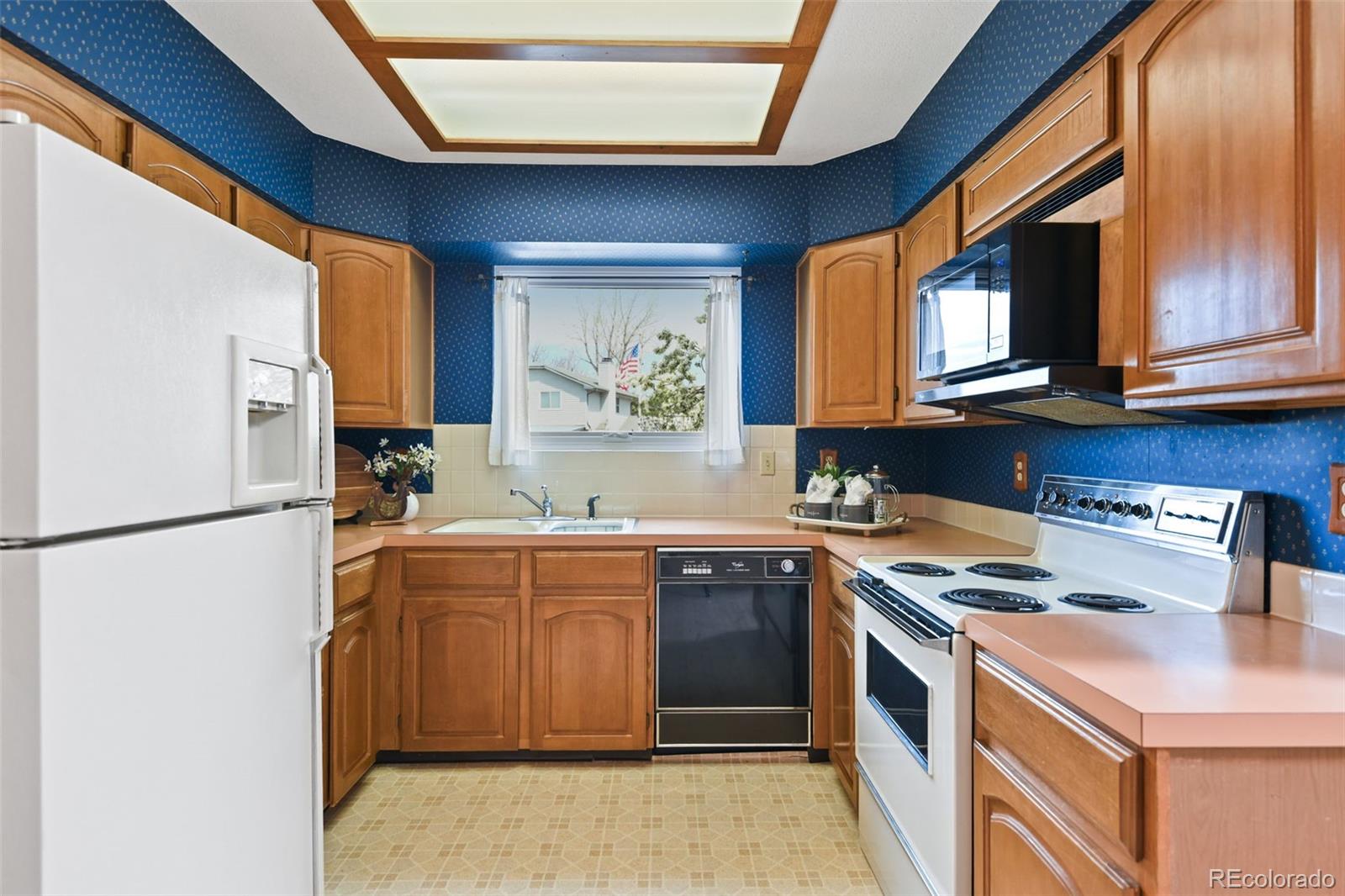 MLS Image #7 for 13806 w 66th drive,arvada, Colorado