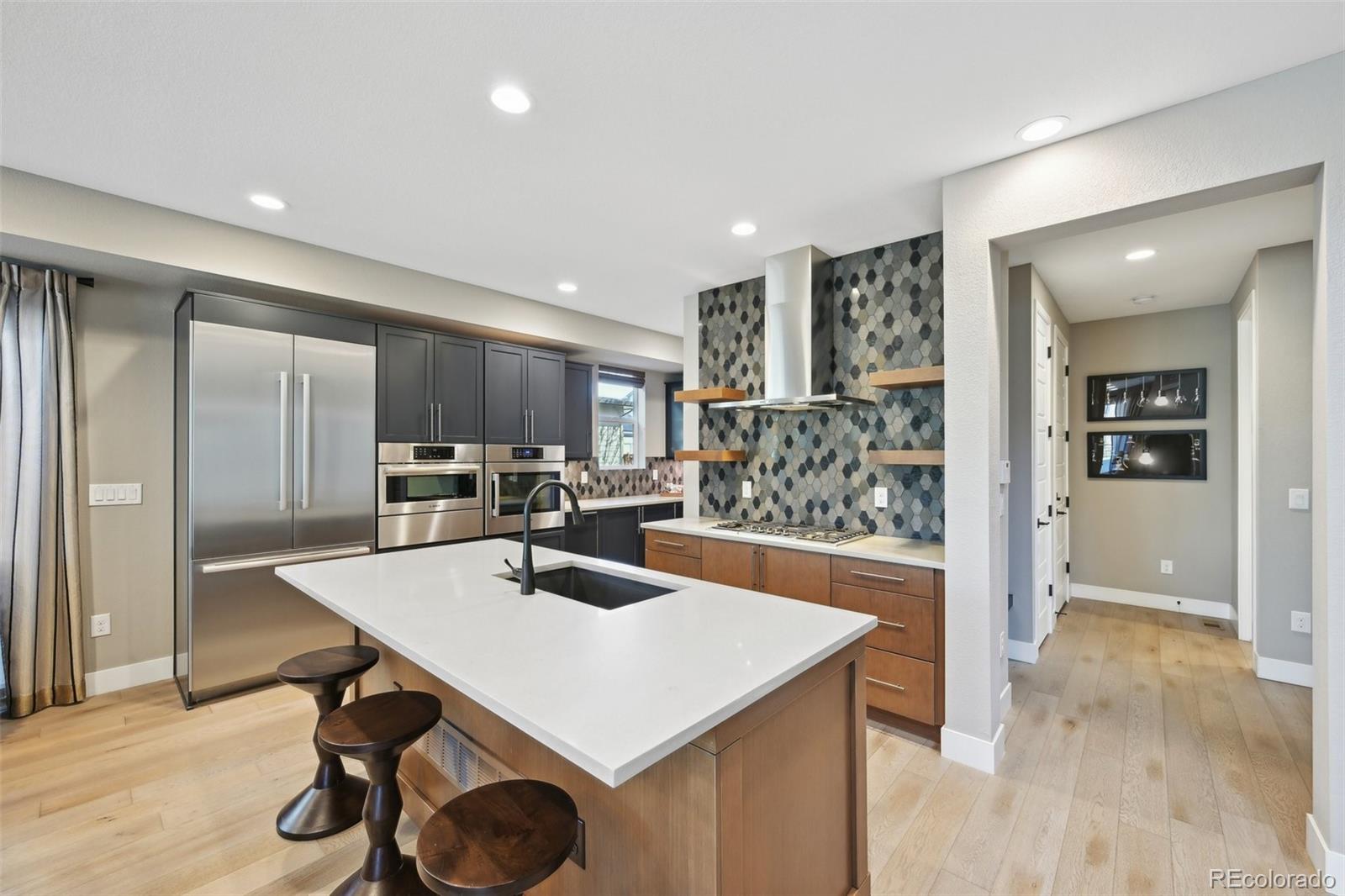 MLS Image #11 for 9006 e 60th avenue,denver, Colorado