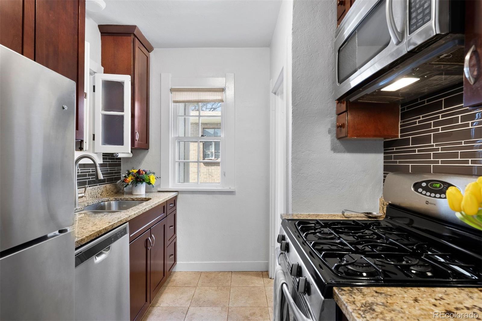 MLS Image #10 for 3319 e 27th avenue,denver, Colorado