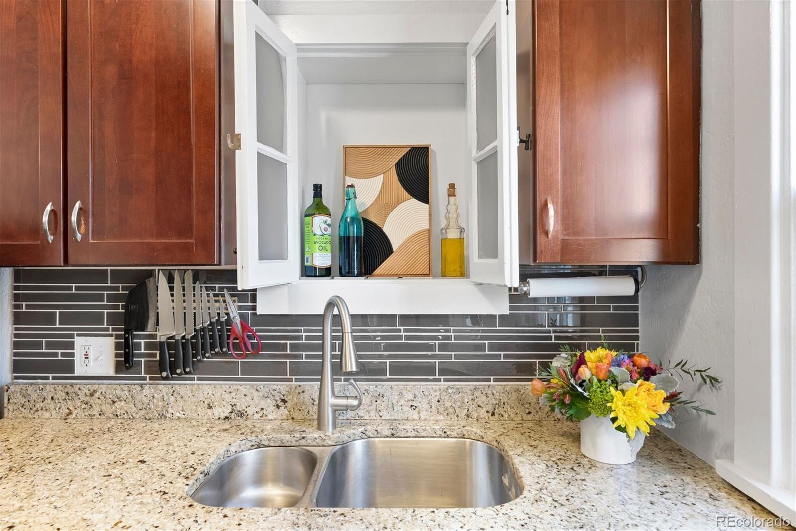 MLS Image #12 for 3319 e 27th avenue,denver, Colorado