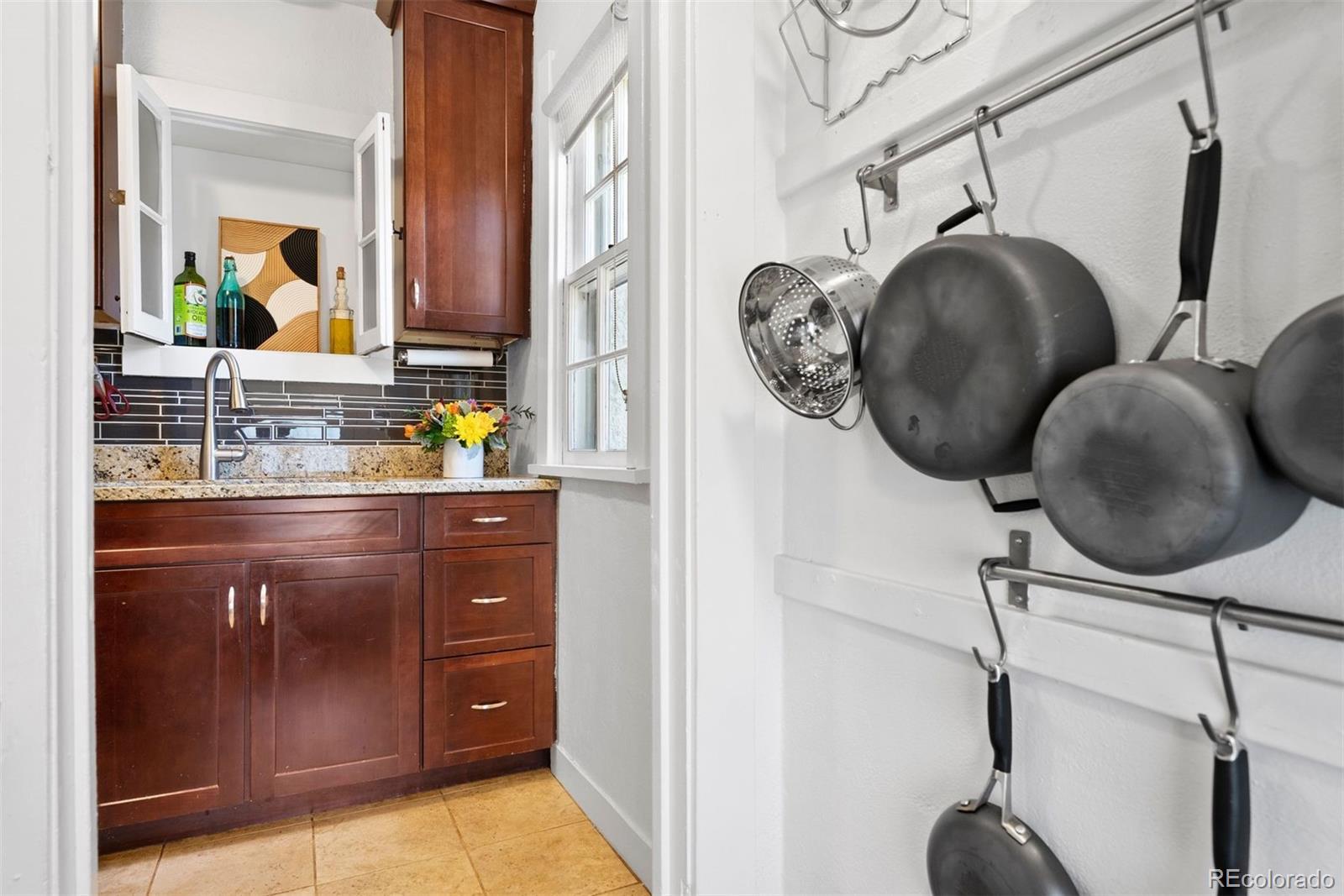 MLS Image #13 for 3319 e 27th avenue,denver, Colorado
