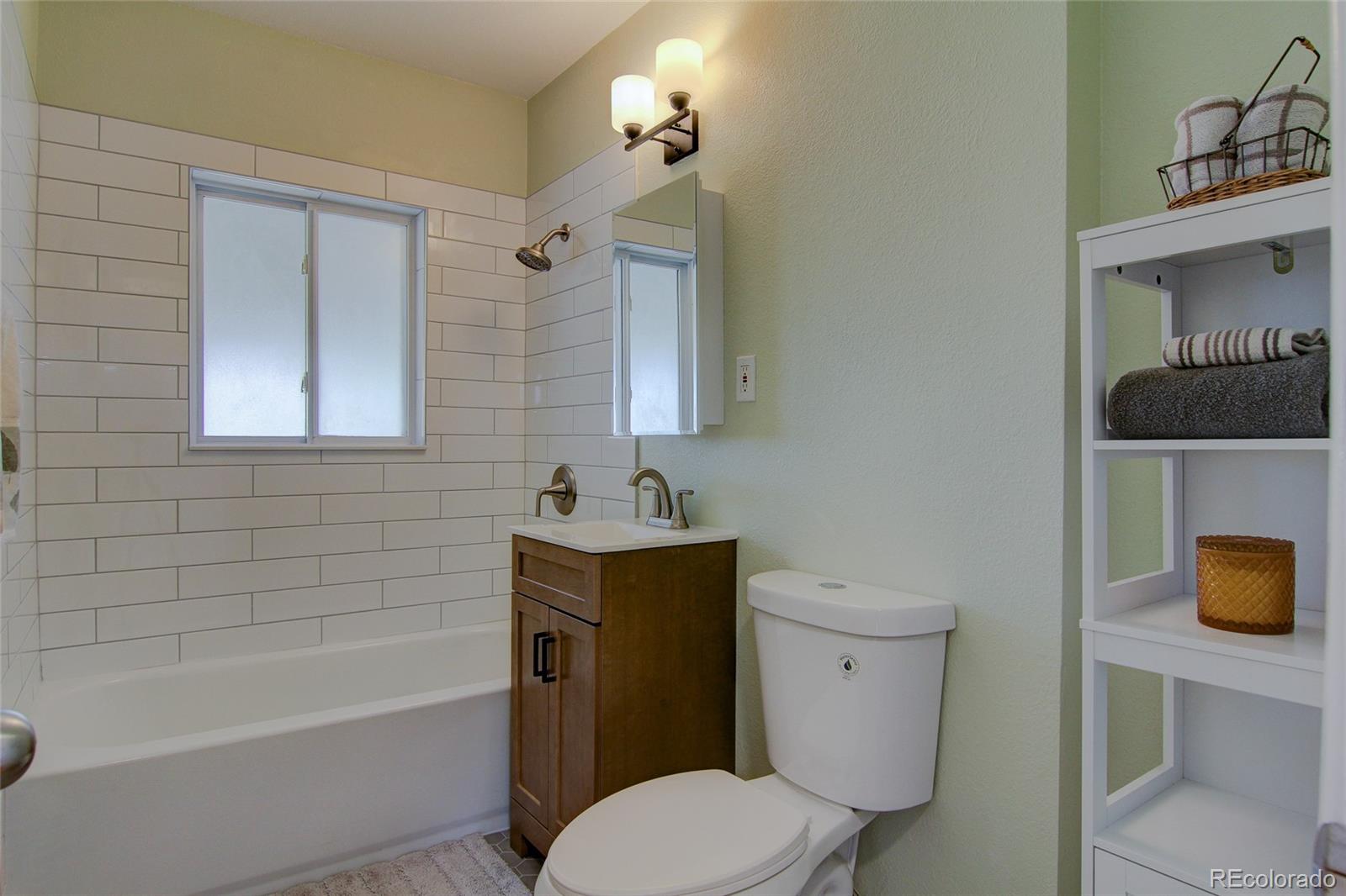 MLS Image #3 for 1596 s quieto court,denver, Colorado