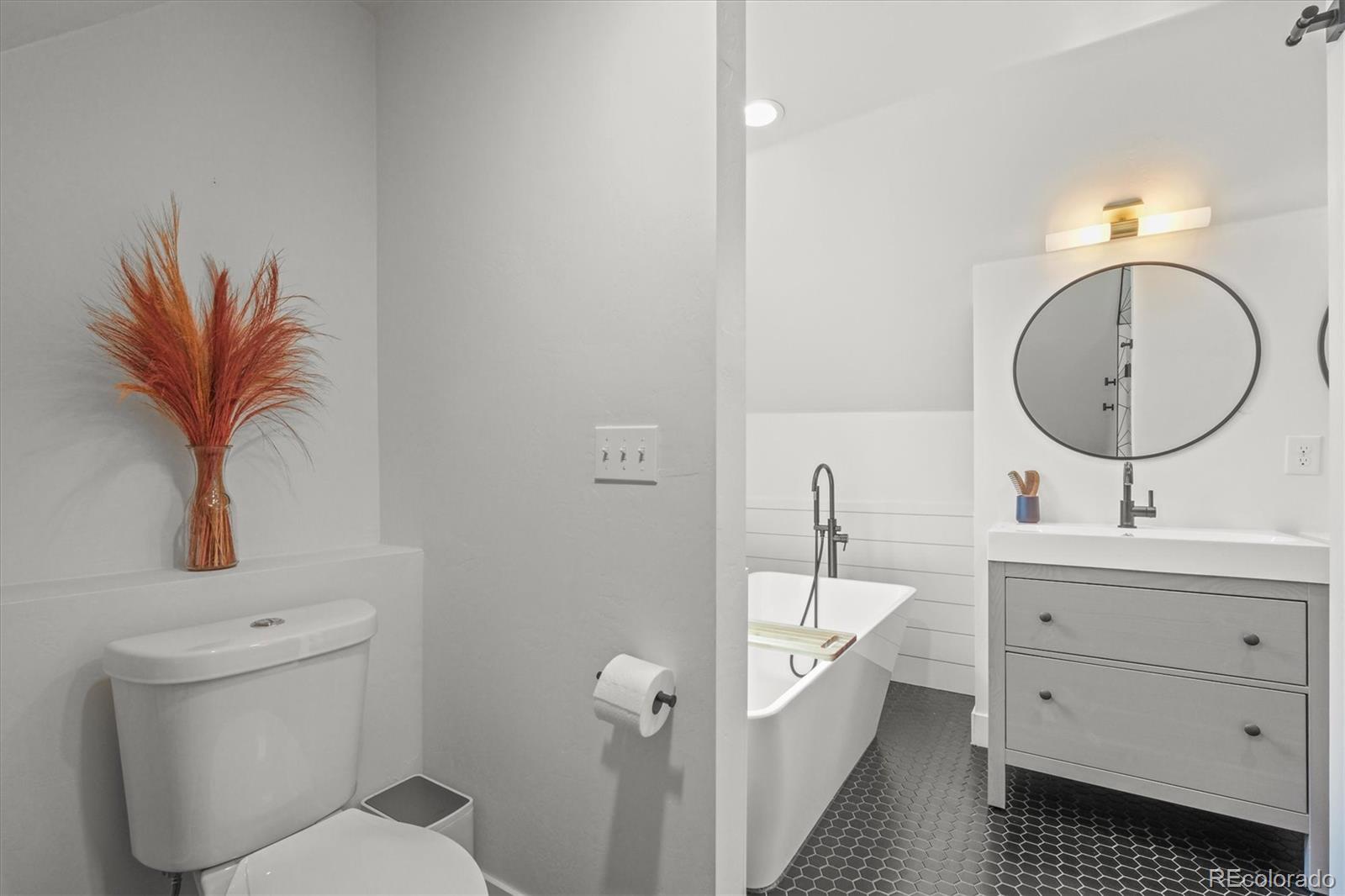 MLS Image #18 for 3317 w 37th avenue,denver, Colorado
