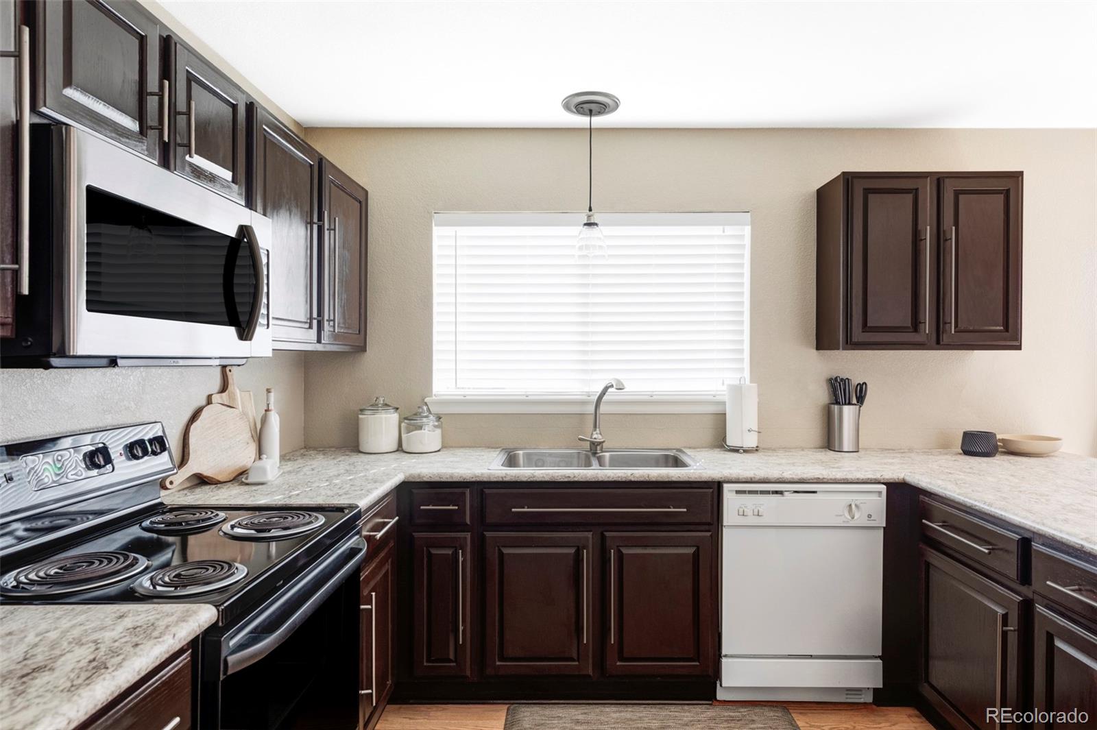 MLS Image #7 for 4128 s riviera street,aurora, Colorado