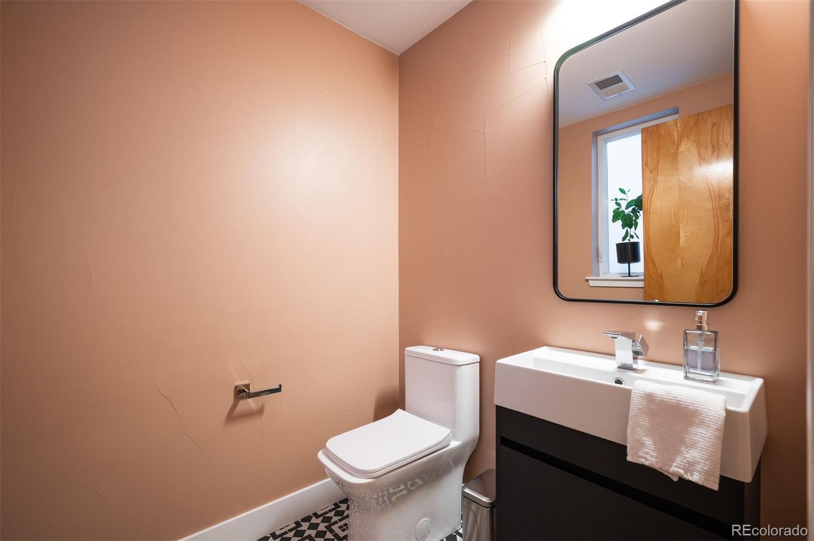 MLS Image #23 for 8071 e 29th avenue,denver, Colorado