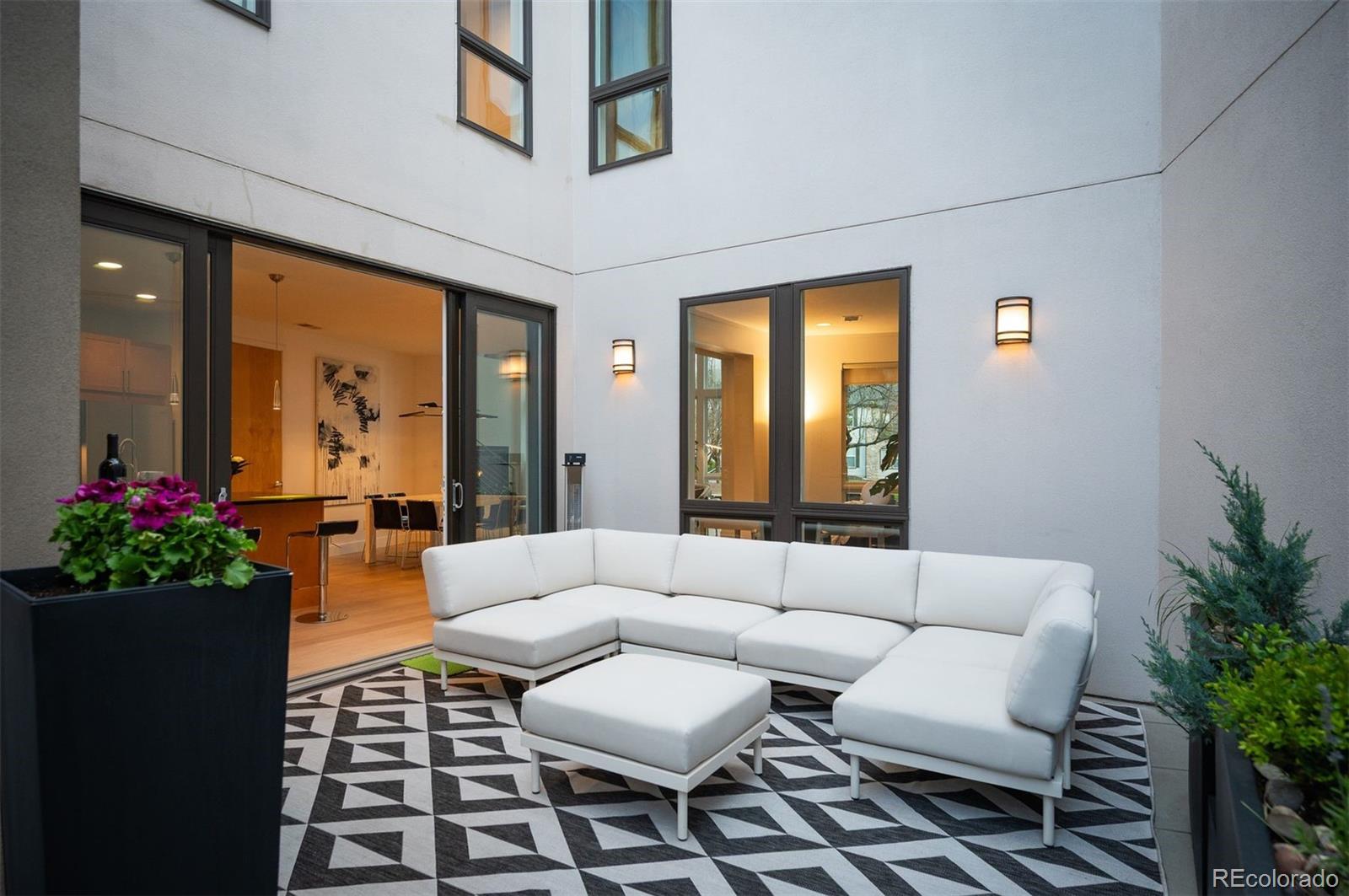 MLS Image #25 for 8071 e 29th avenue,denver, Colorado