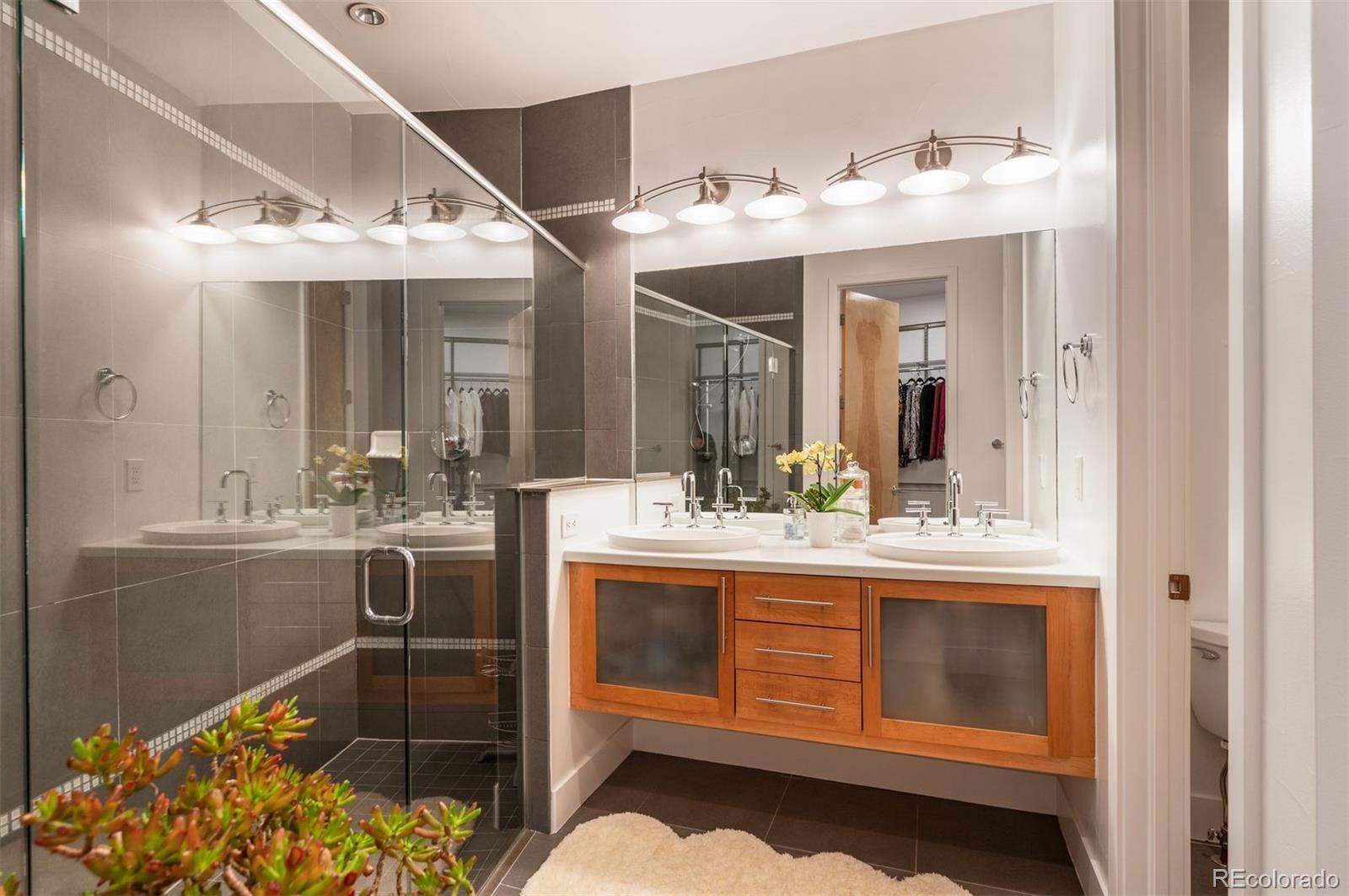 MLS Image #34 for 8071 e 29th avenue,denver, Colorado