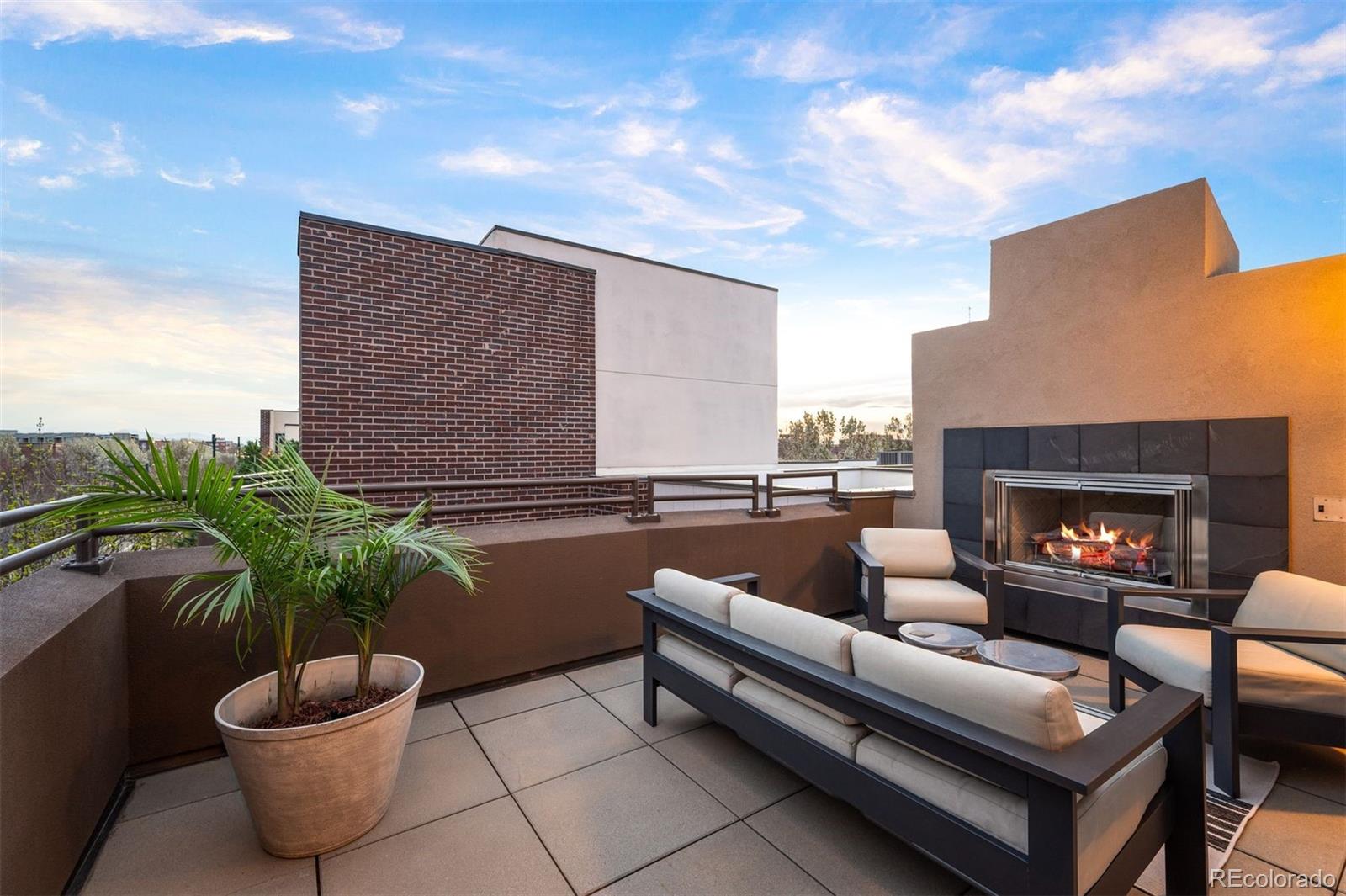 MLS Image #4 for 8071 e 29th avenue,denver, Colorado