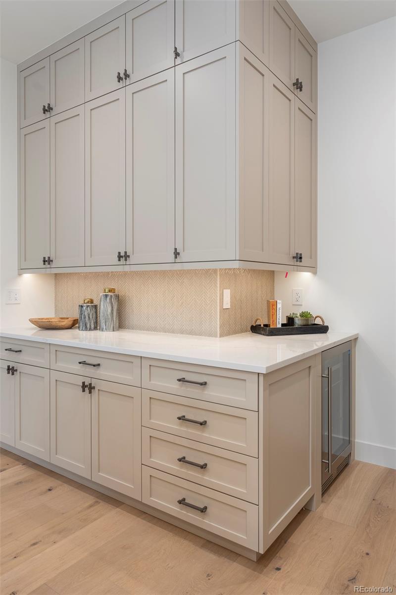 MLS Image #15 for 716 s race street,denver, Colorado