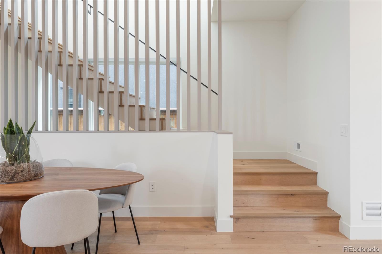 MLS Image #21 for 716 s race street,denver, Colorado