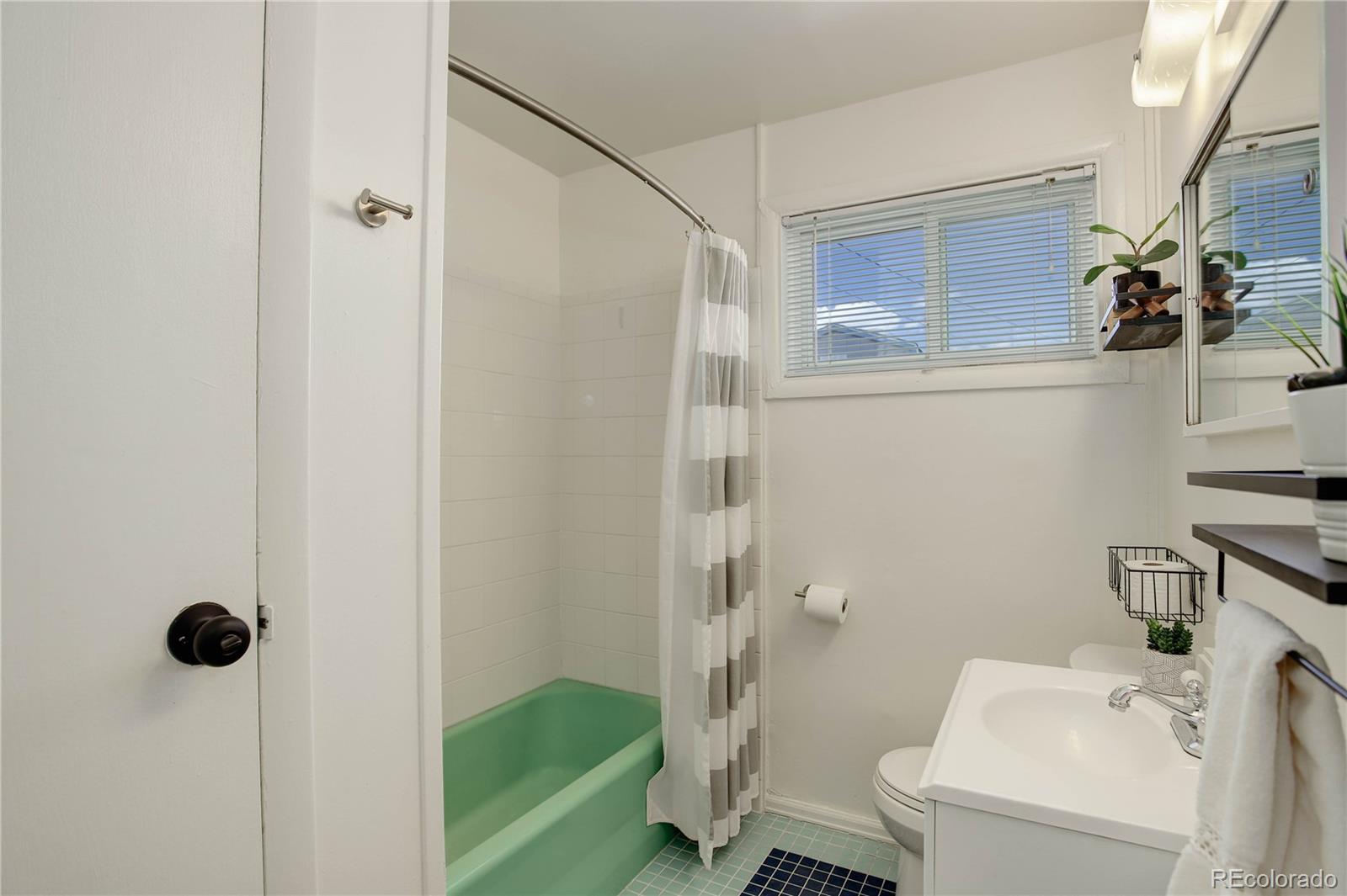 MLS Image #18 for 4521 e jewell avenue,denver, Colorado